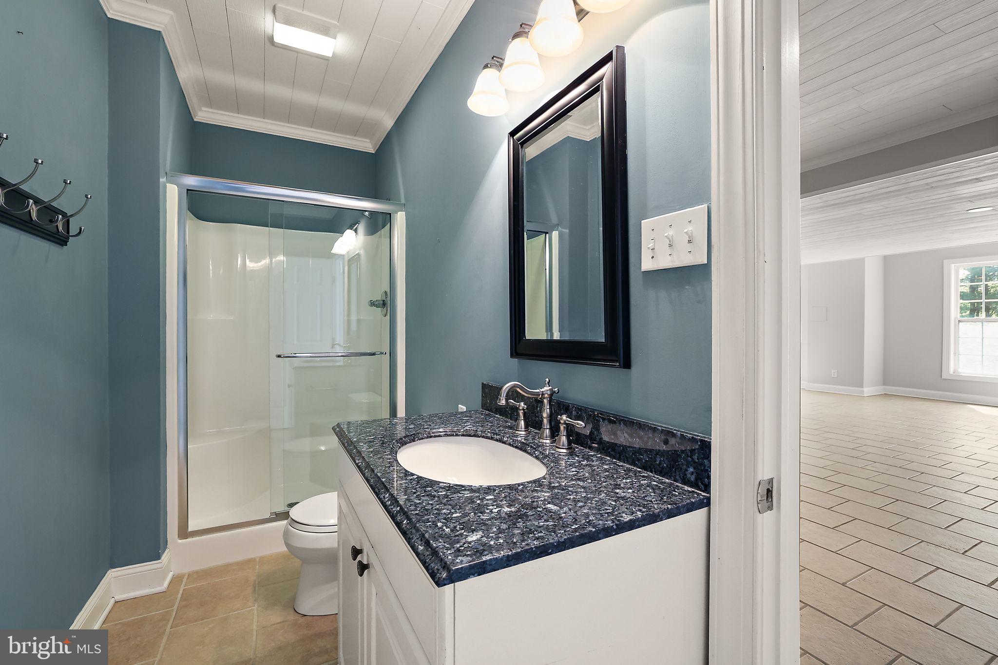 AUBURN HILLS - Residential