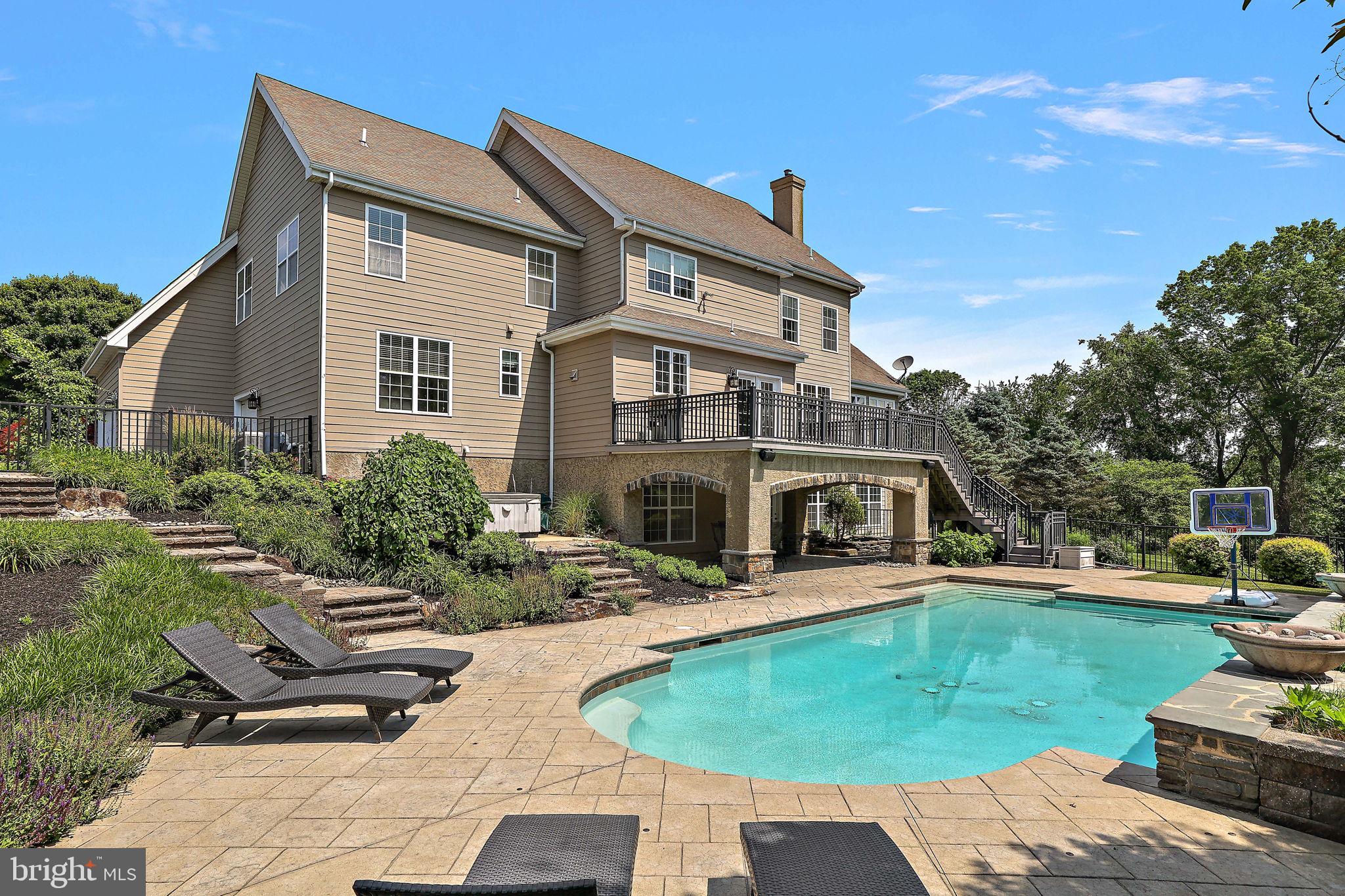 AUBURN HILLS - Residential