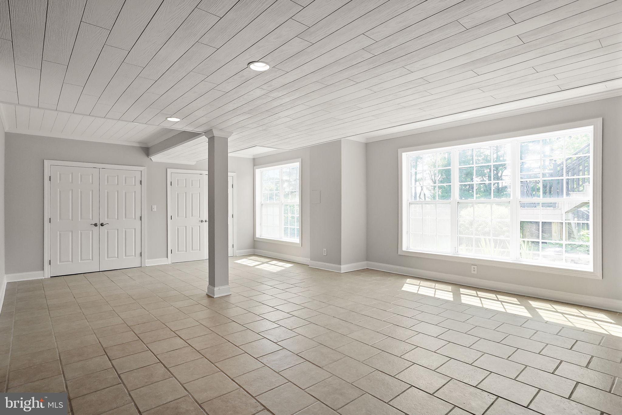 AUBURN HILLS - Residential