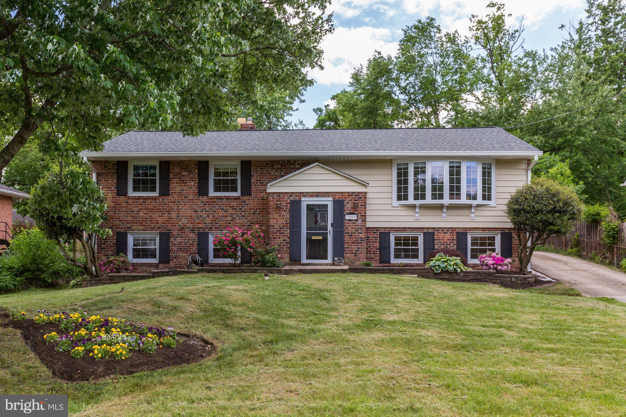 CALVERTON - Residential
