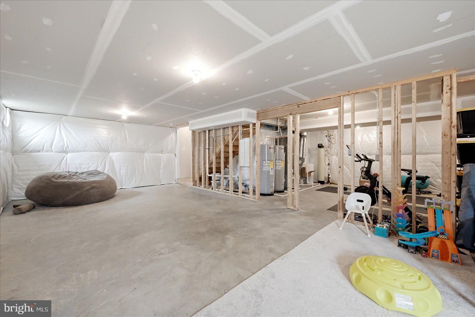 ASPEN GREENS - Residential