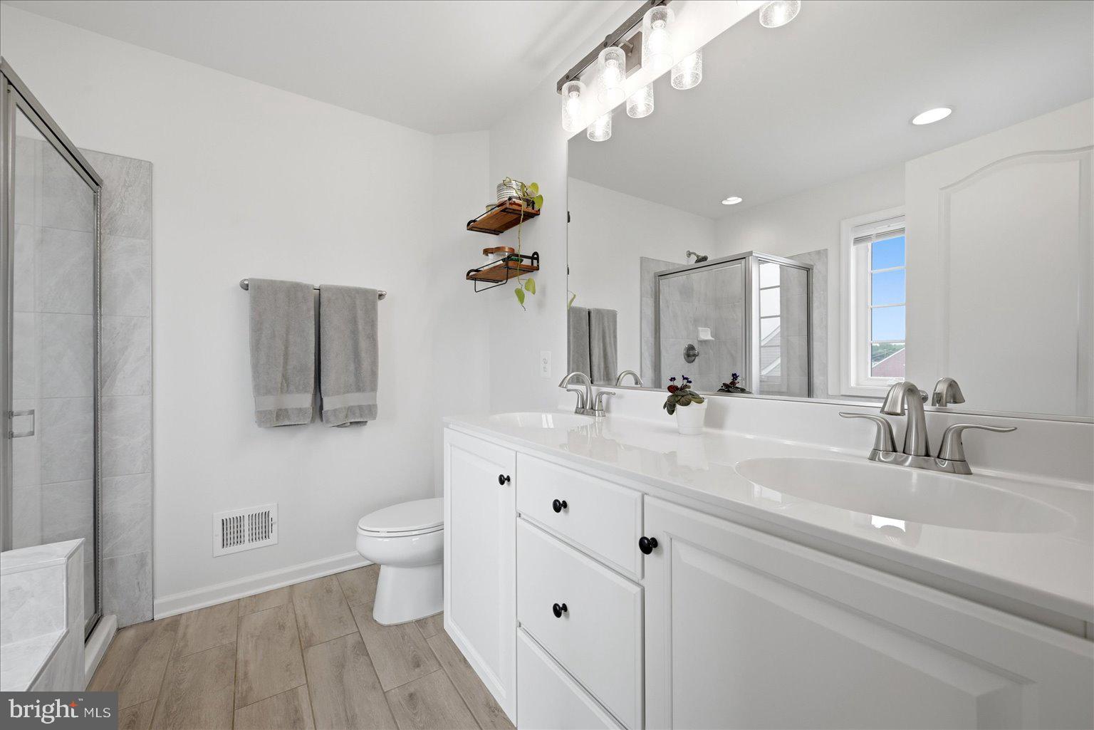 ASPEN GREENS - Residential