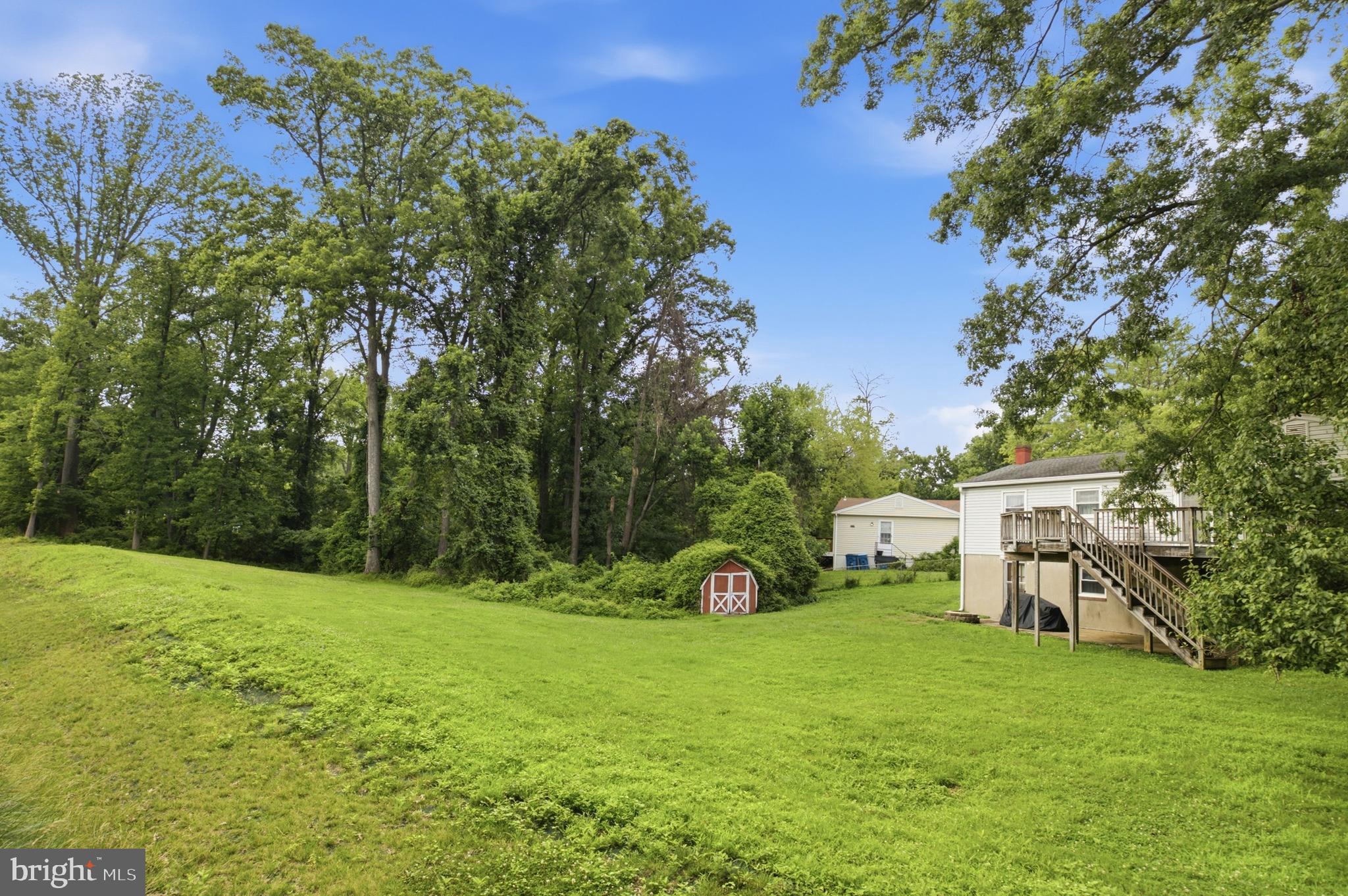 DUNN LORING WOODS - Residential