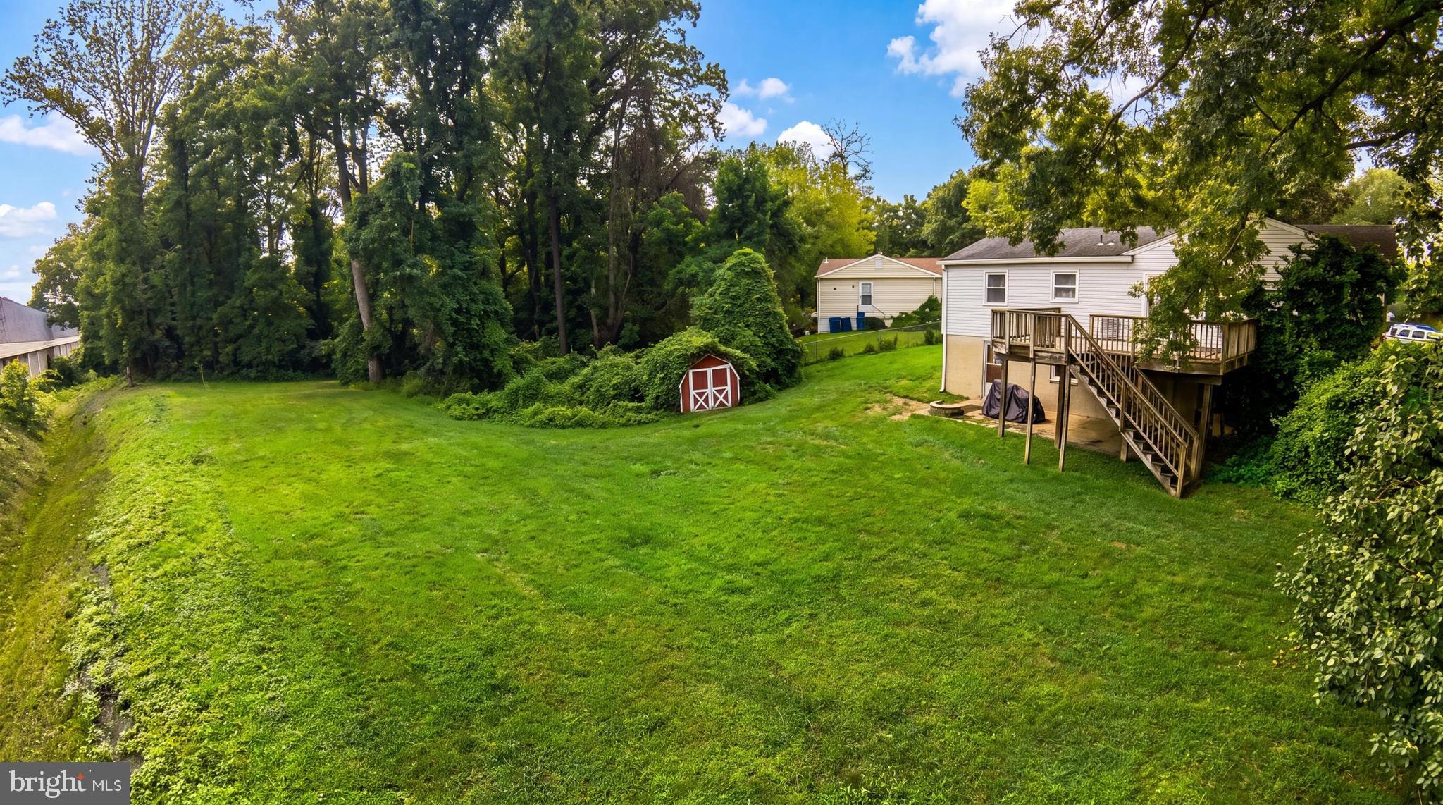 DUNN LORING WOODS - Residential