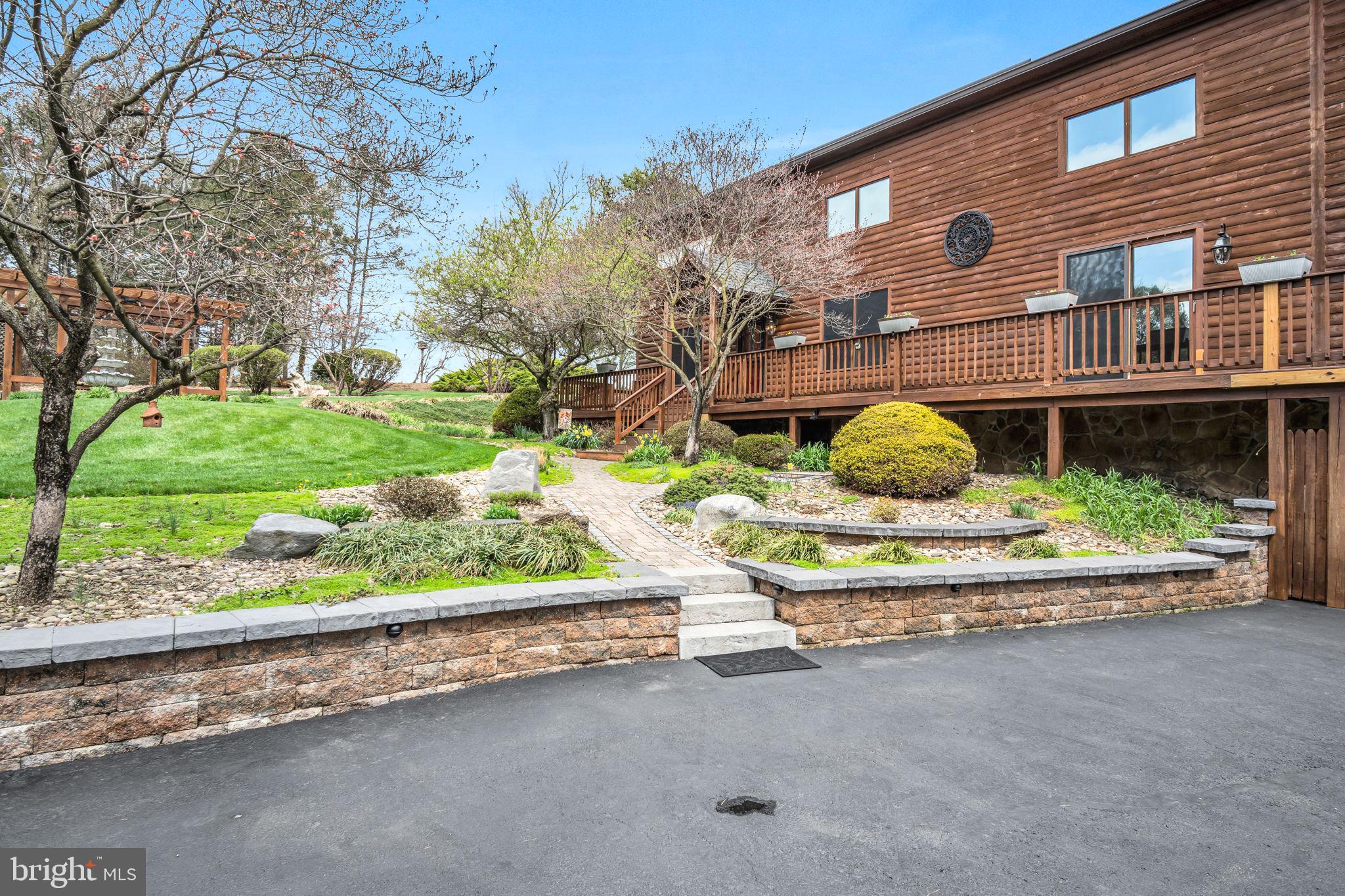 SHADY GROVE - Residential