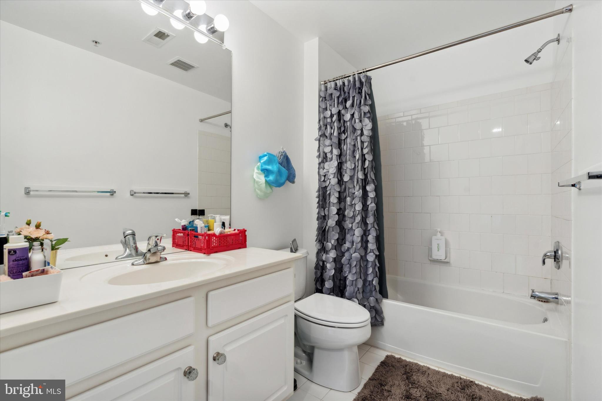 SPRINGTON POINTE WOODS - Residential Lease