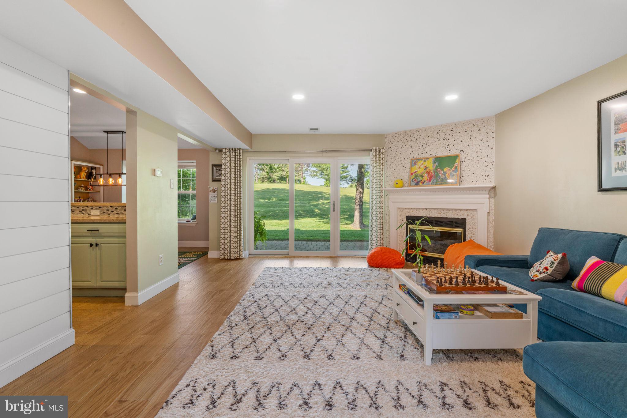 TAPESTRY - Residential