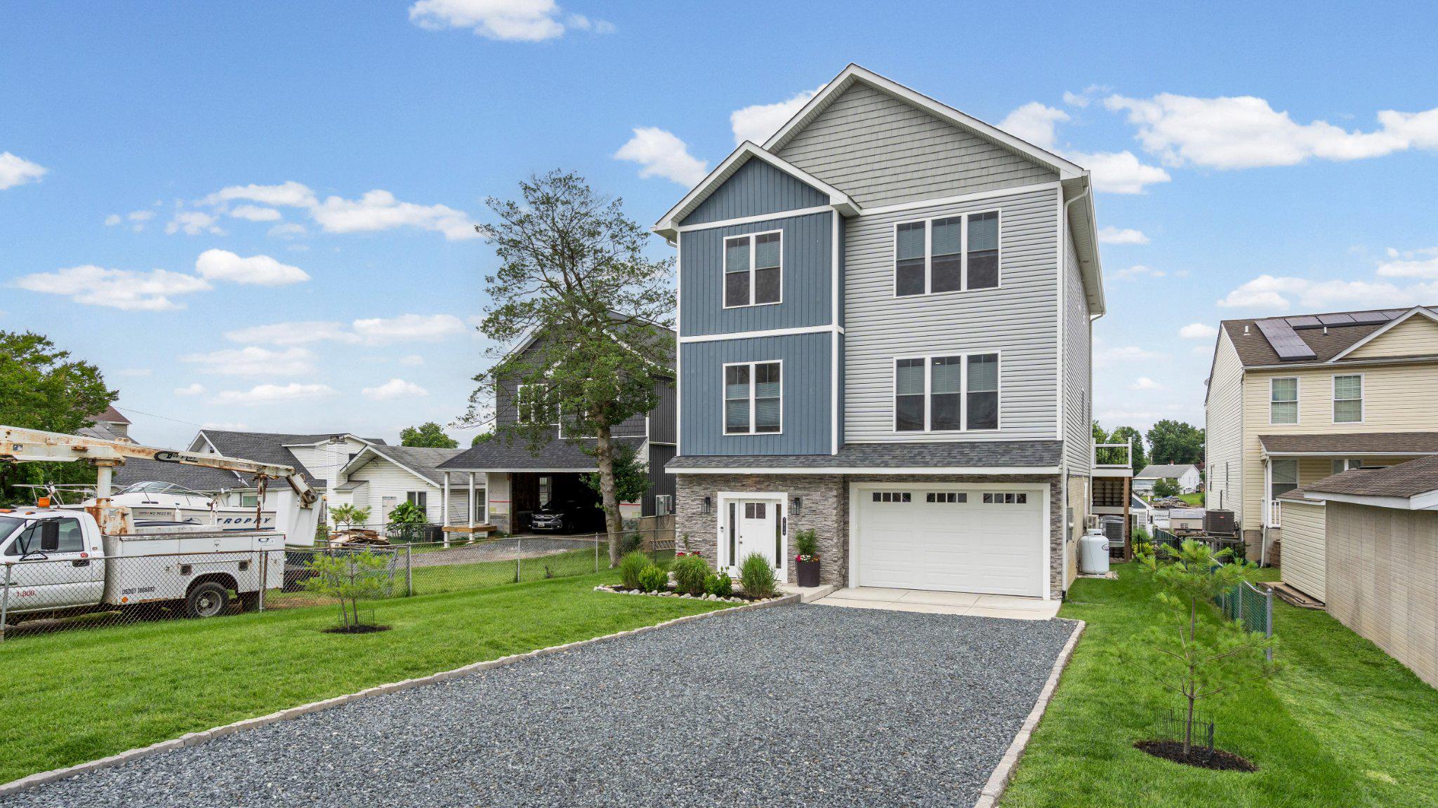 CHESAPEAKE TERRACE - Residential