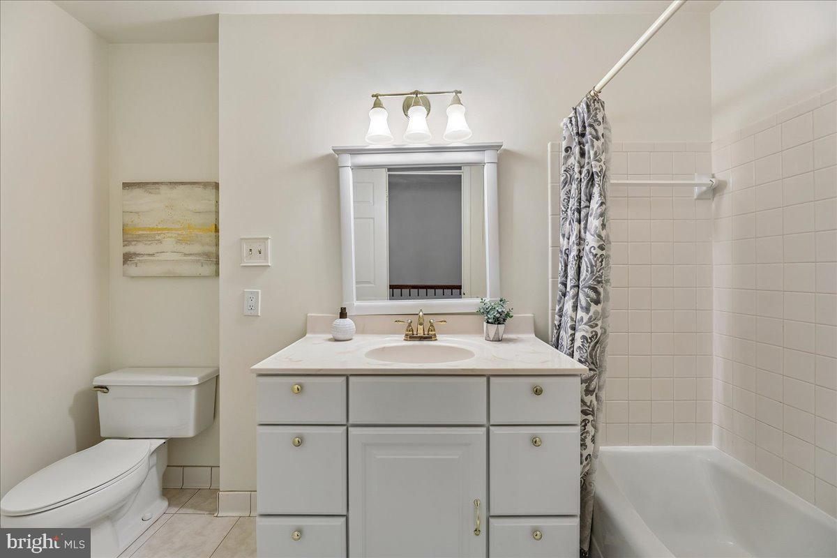 SOMERSET SOUTH - Residential