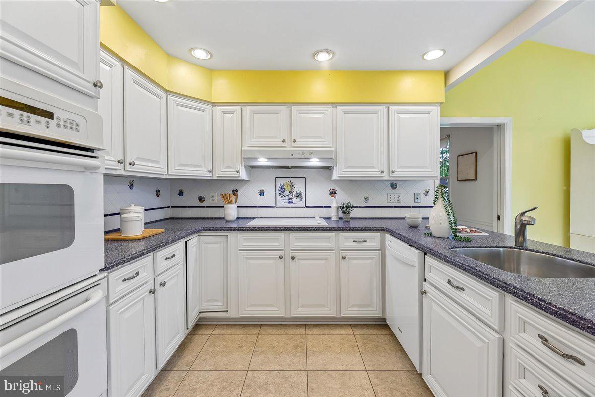 SOMERSET SOUTH - Residential