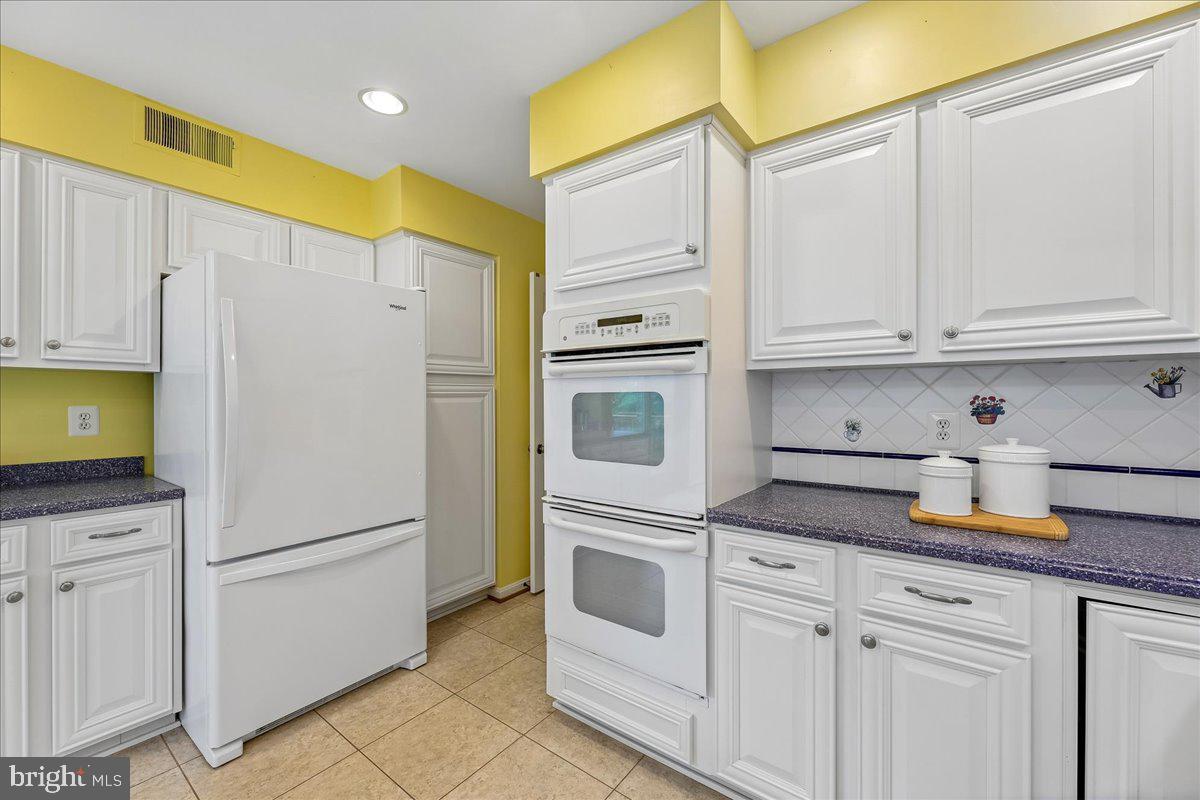 SOMERSET SOUTH - Residential