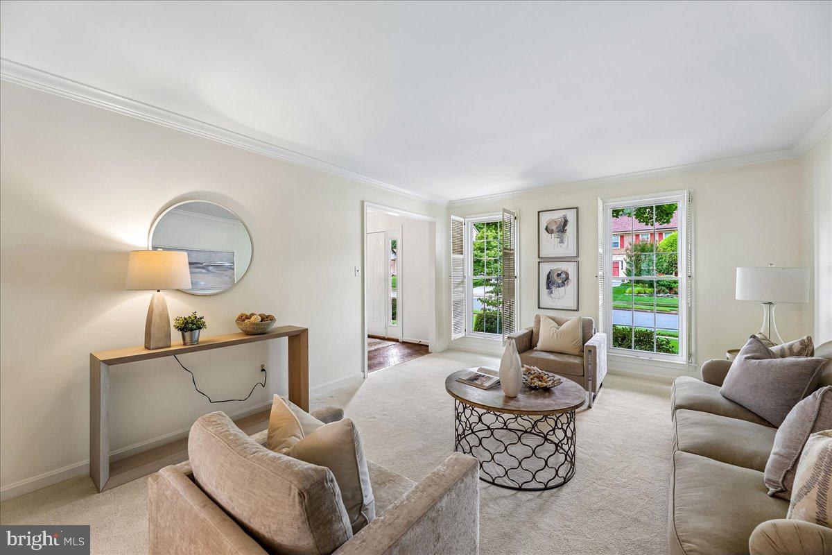 SOMERSET SOUTH - Residential