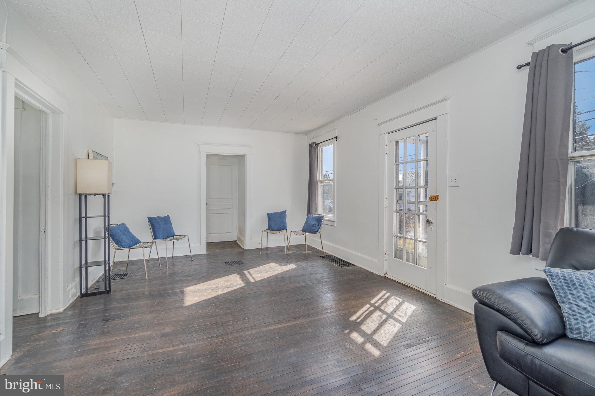 PAXTONIA GARDENS - Residential