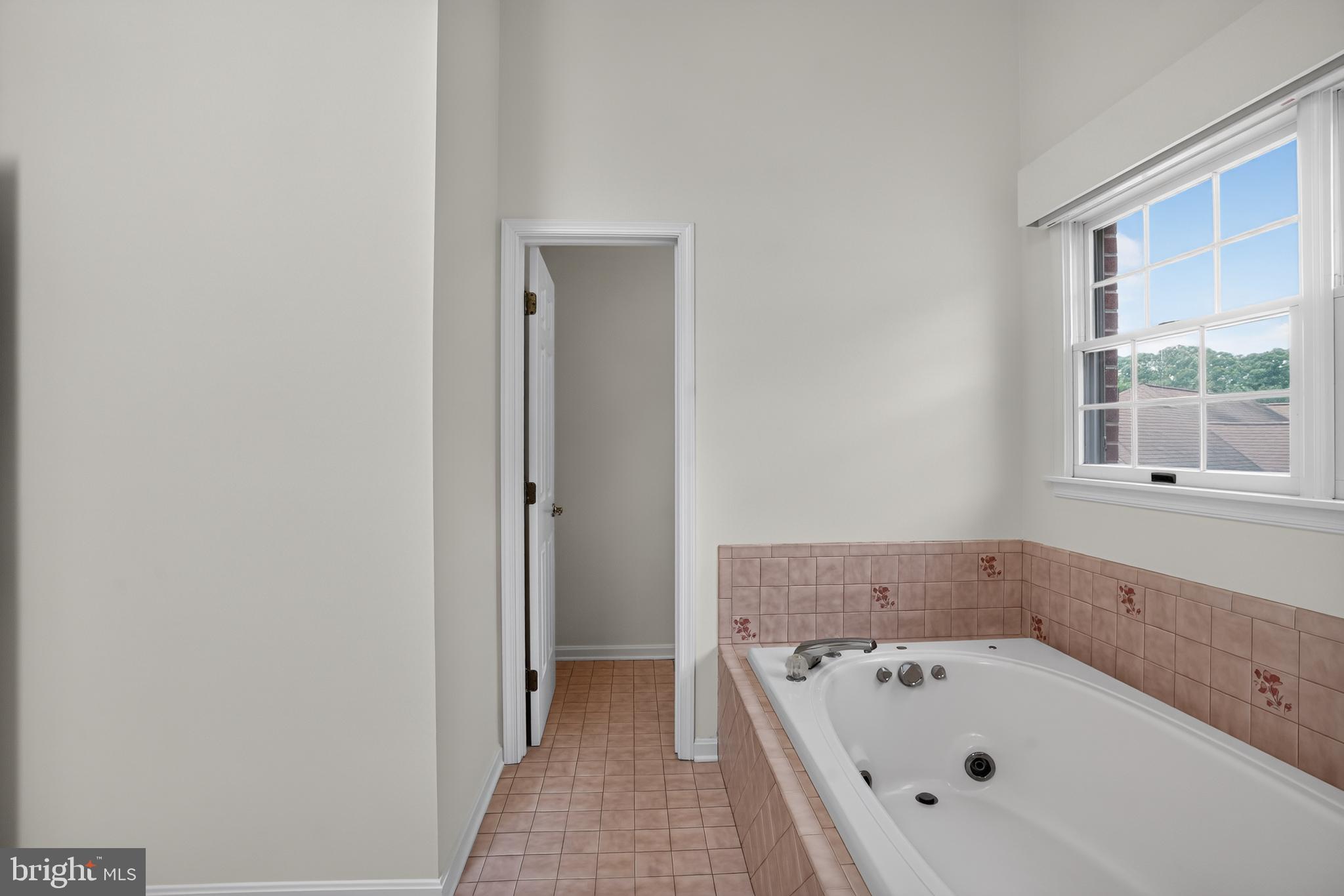 CROFTON ORCHARD - Residential