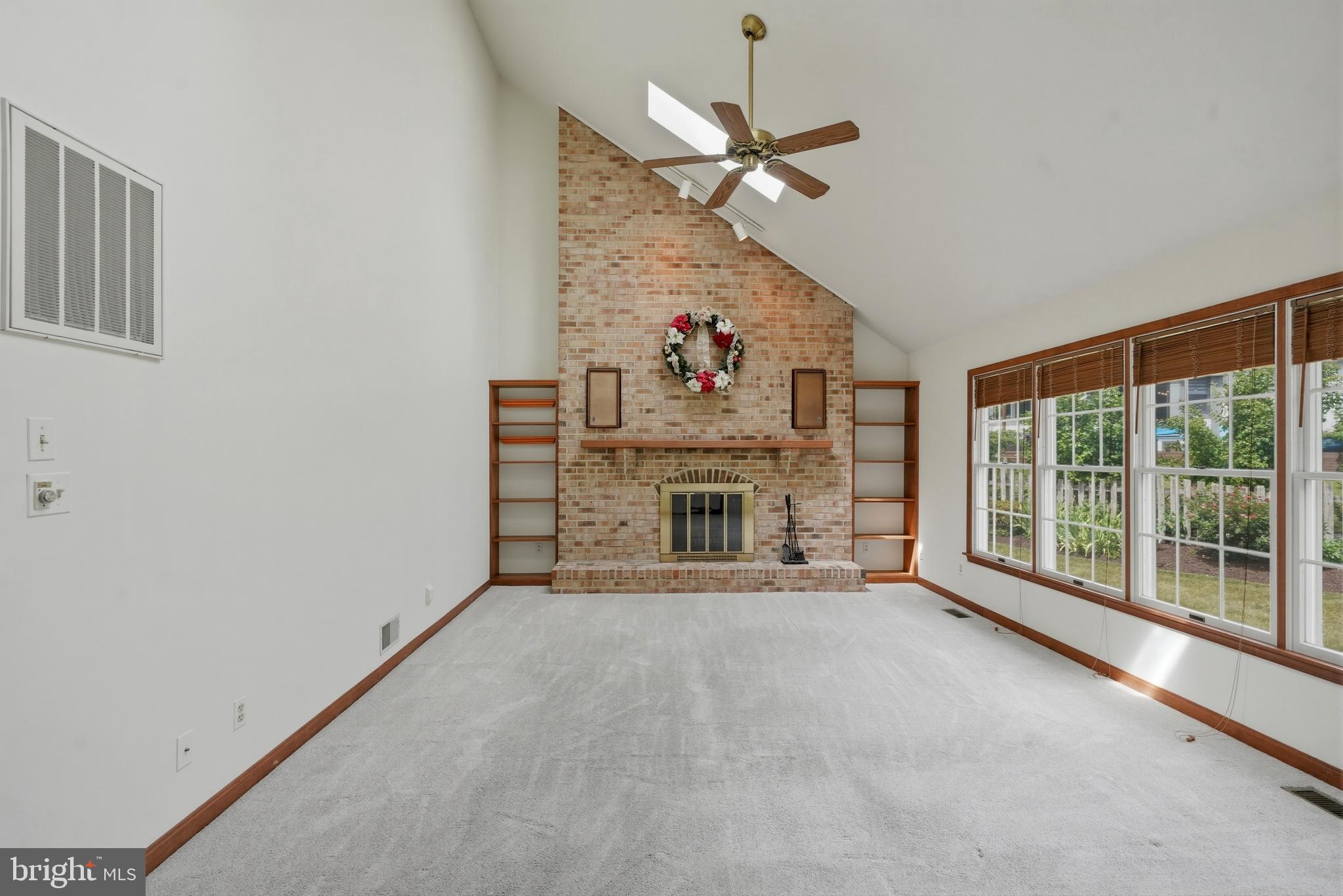 CROFTON ORCHARD - Residential