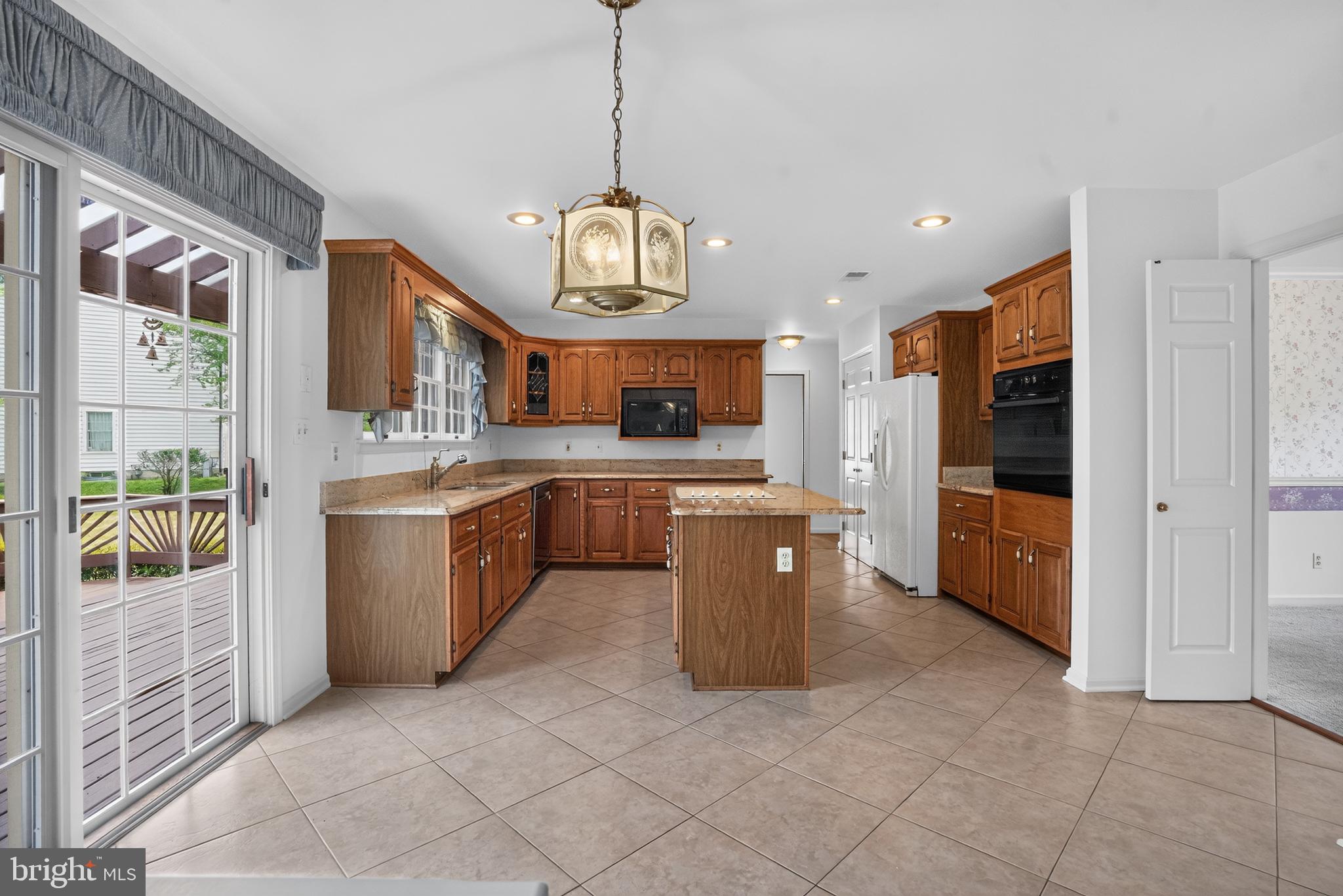 CROFTON ORCHARD - Residential
