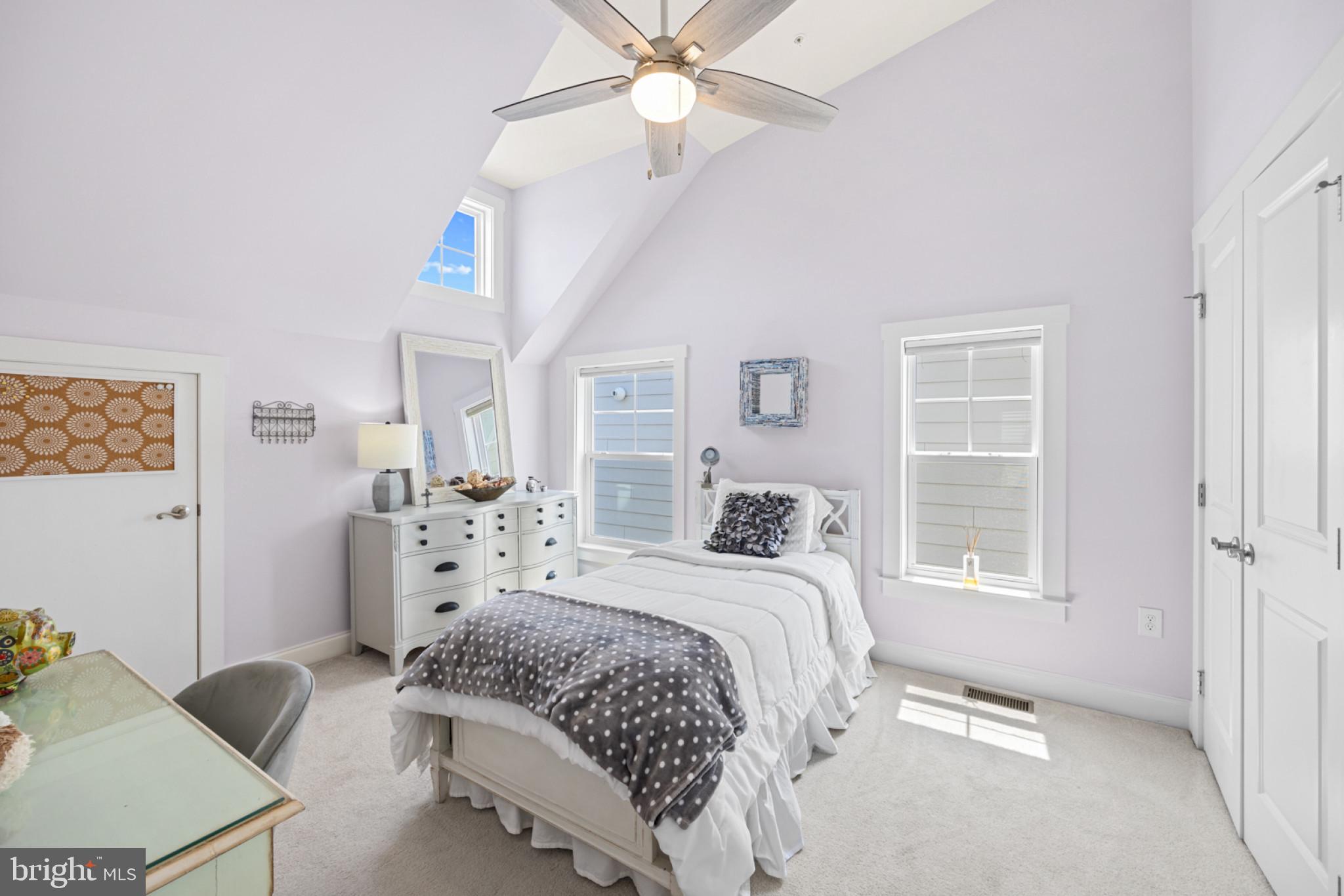EASTPORT - Residential