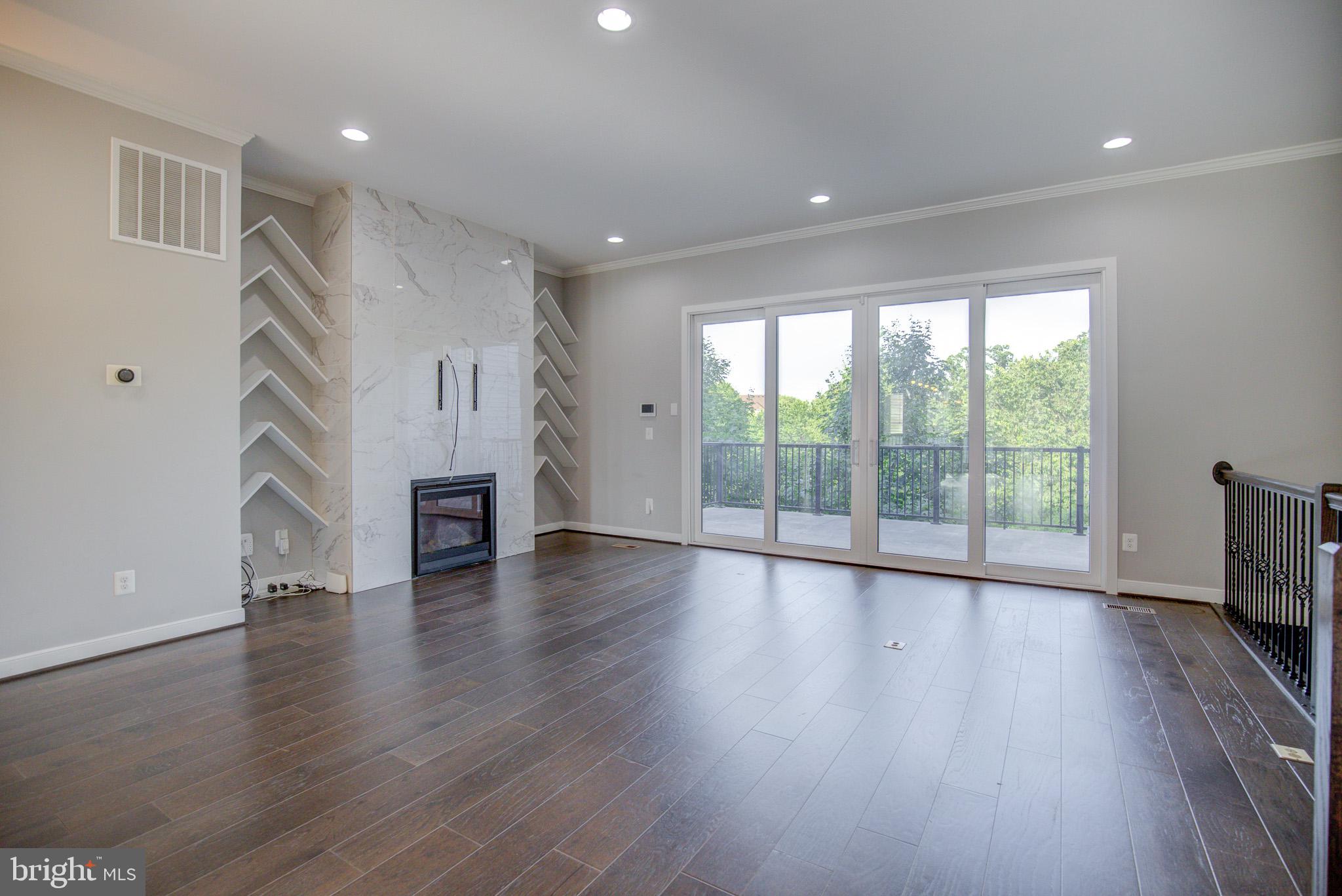 BRAMBLETON - Residential