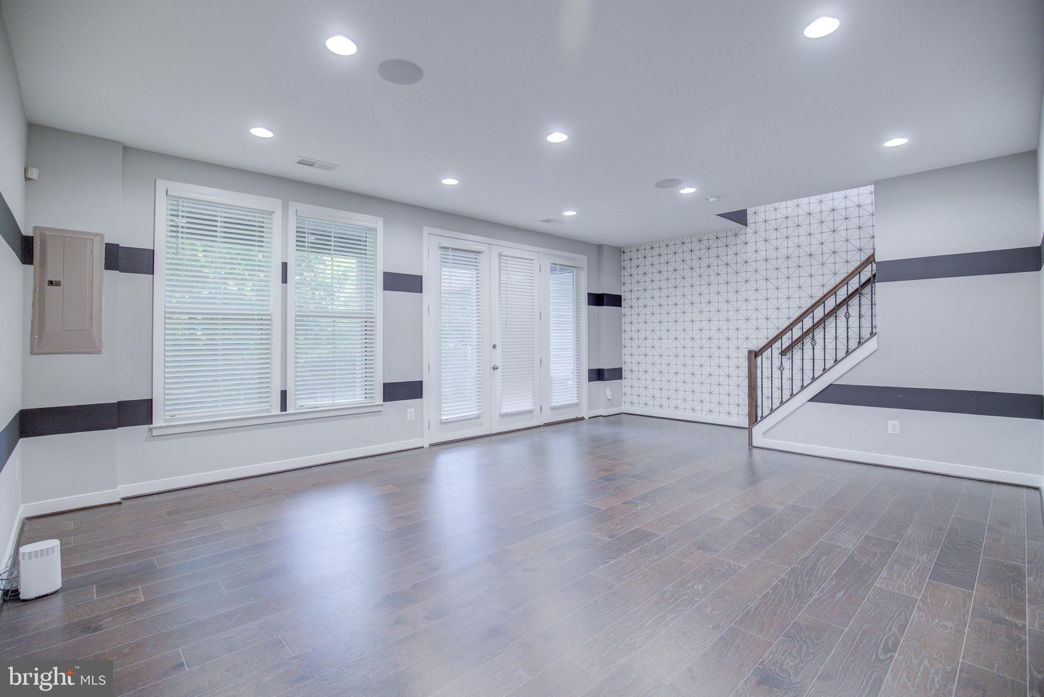 BRAMBLETON - Residential