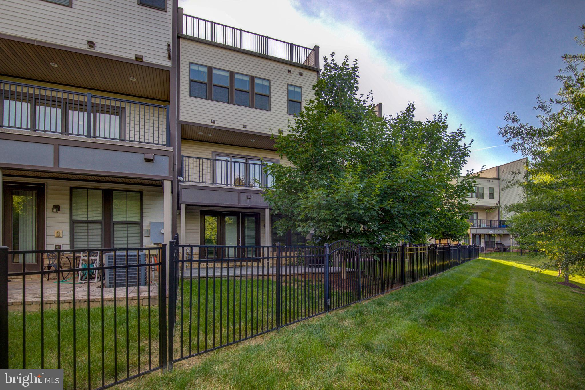BRAMBLETON - Residential