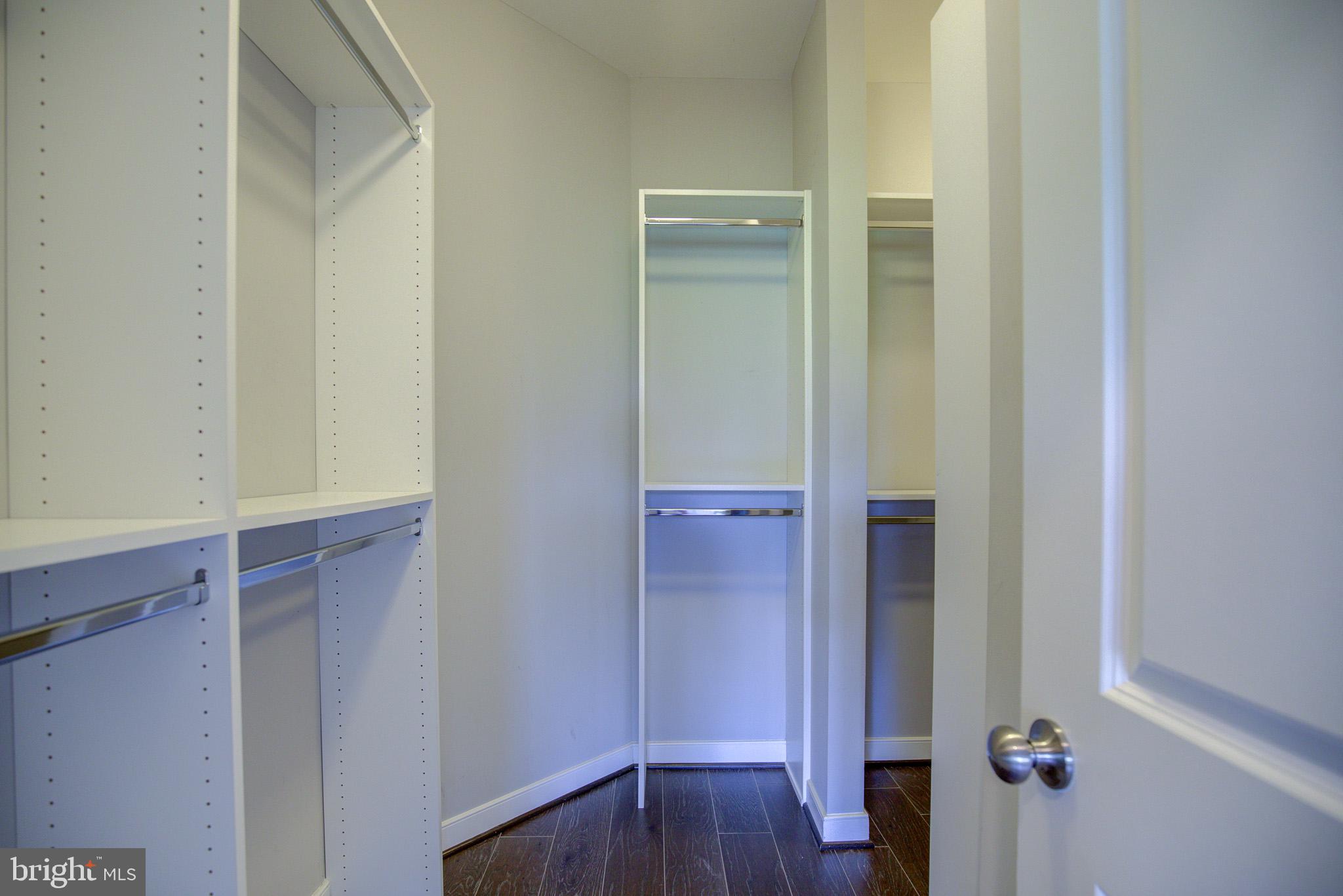 BRAMBLETON - Residential