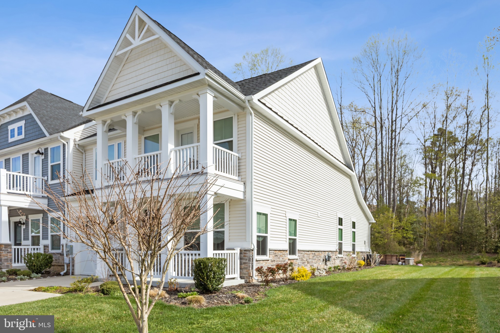 COASTAL CLUB - Residential