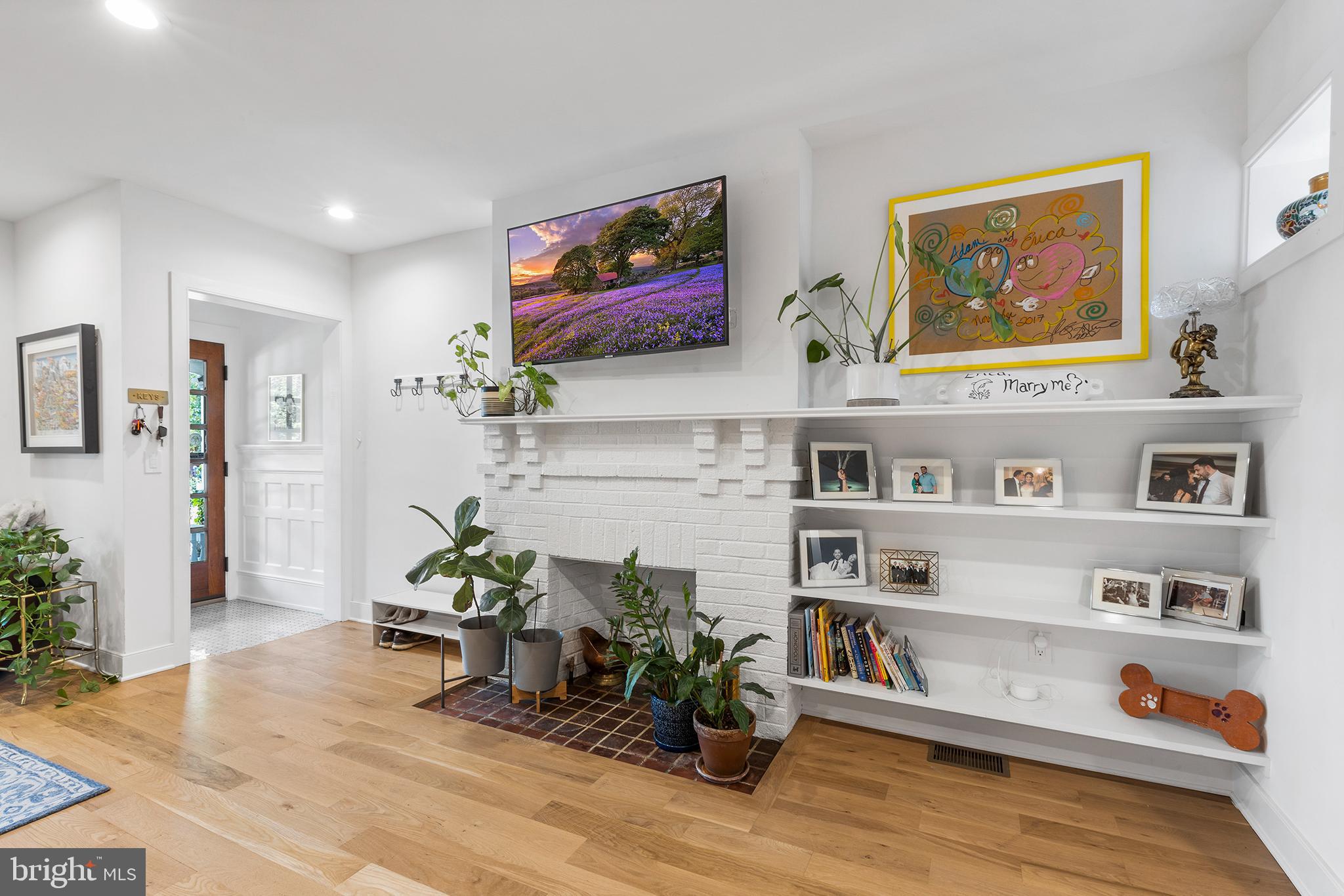 WALNUT HILL - Residential