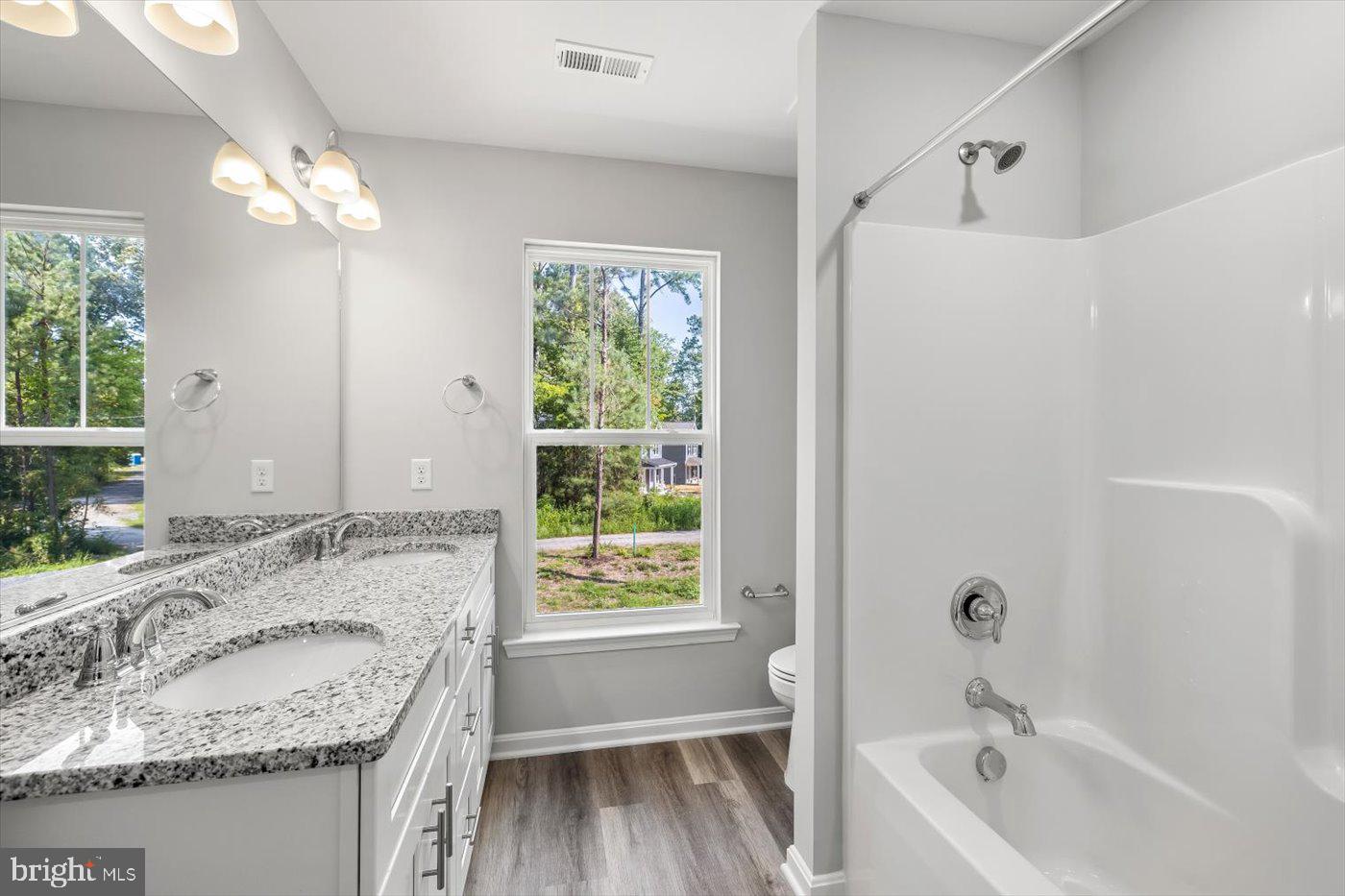 WESTMORELAND SHORES - Residential Lease