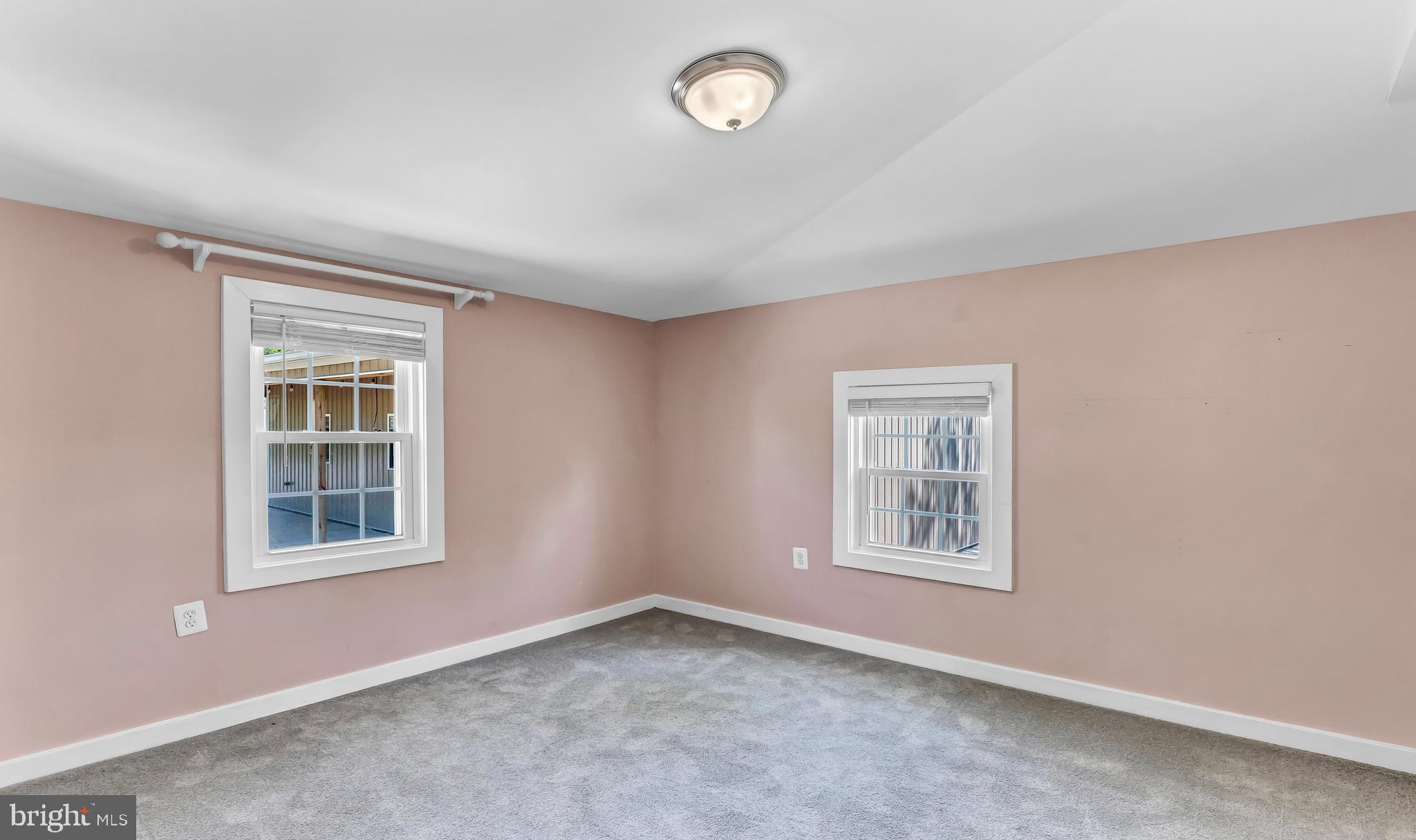 TOWN OF PURCELLVILLE - Residential