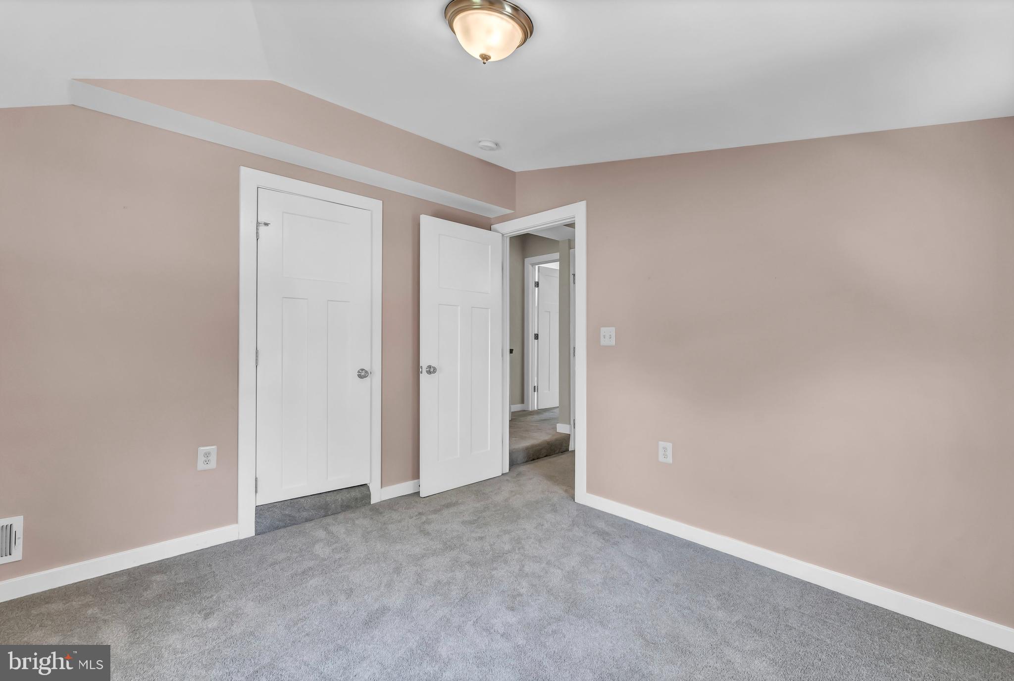 TOWN OF PURCELLVILLE - Residential