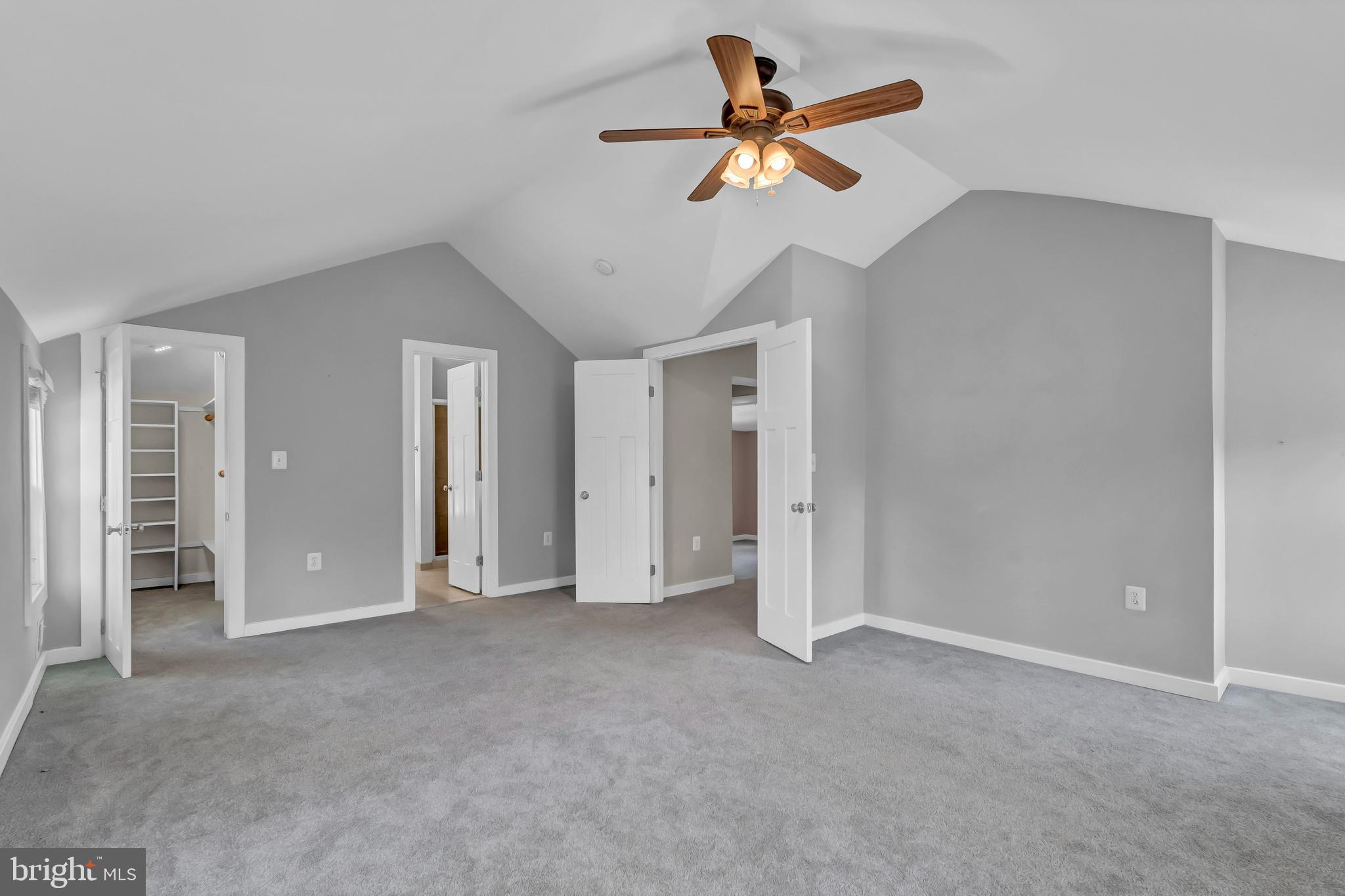 TOWN OF PURCELLVILLE - Residential