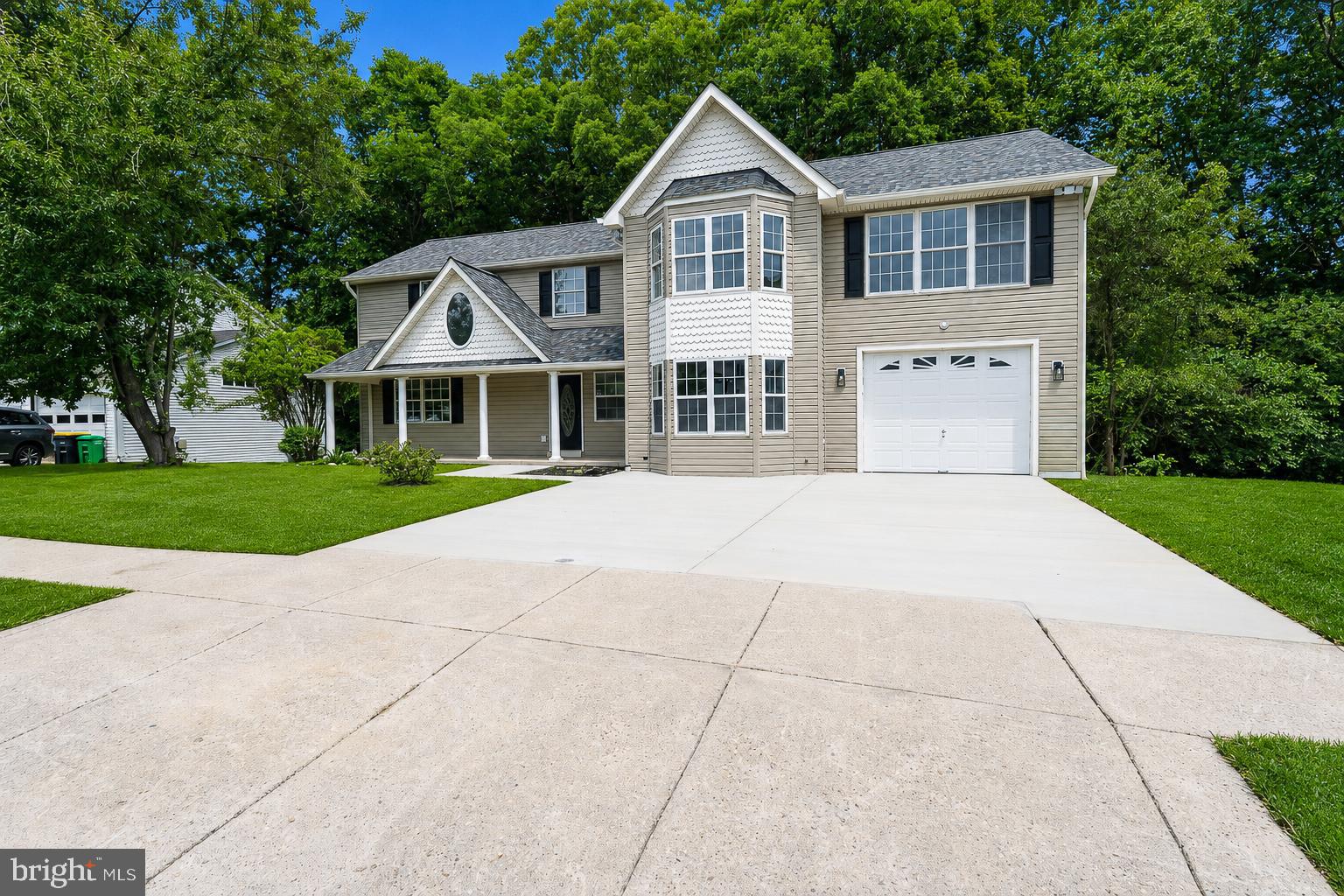 CLINTON - Residential