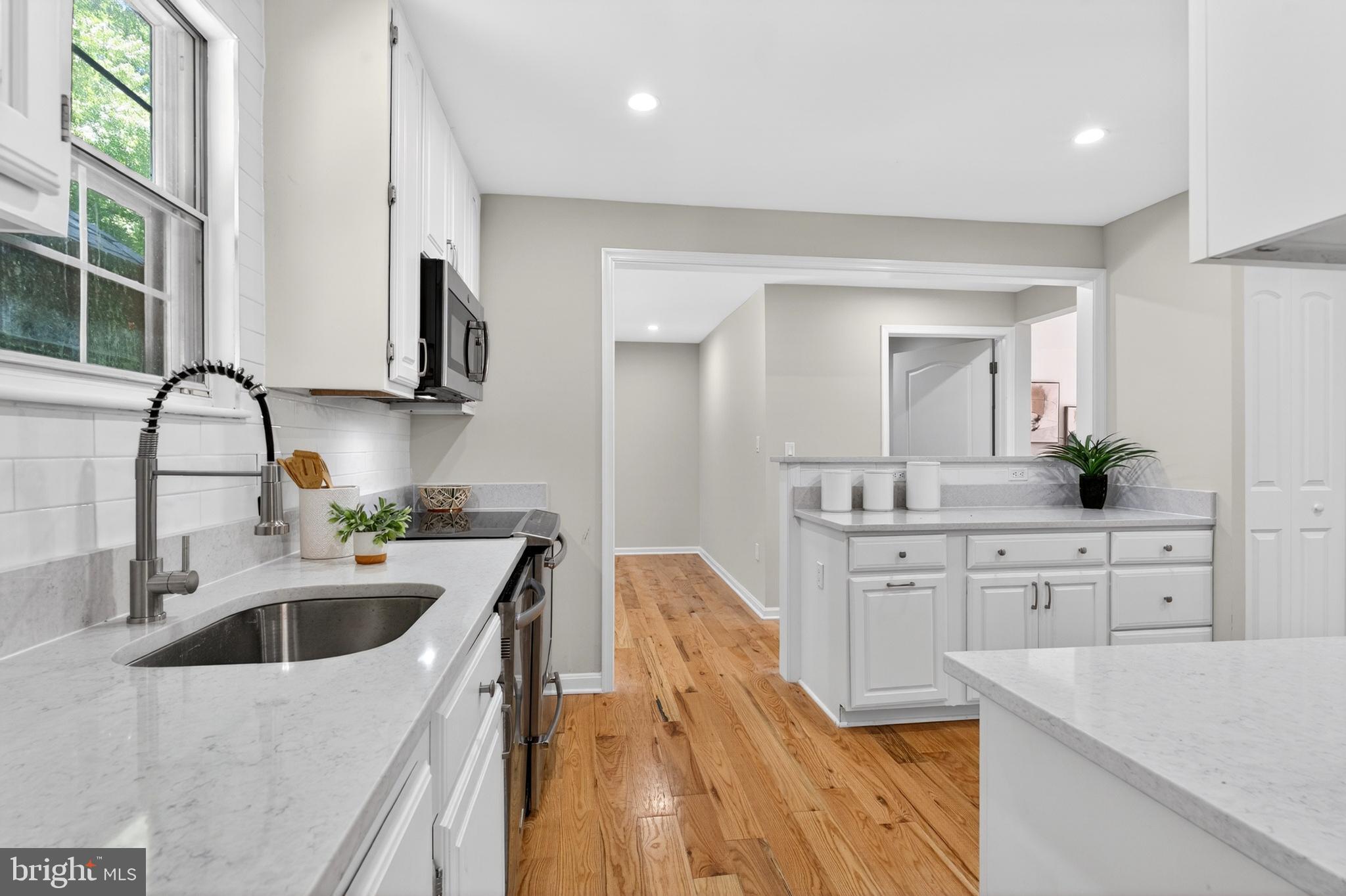 CLINTON - Residential