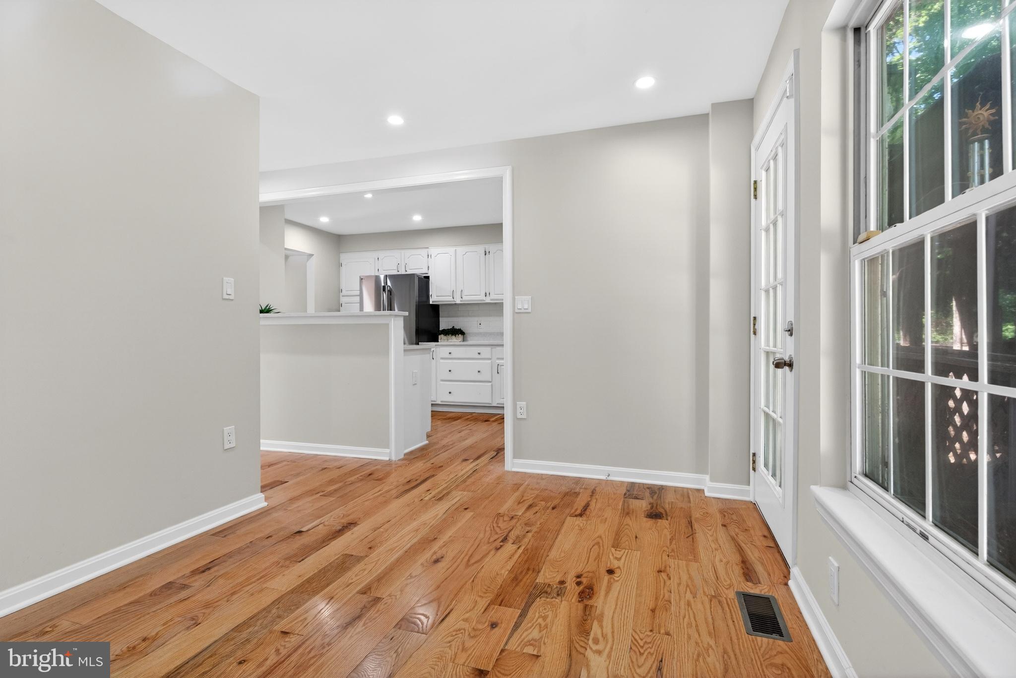 CLINTON - Residential