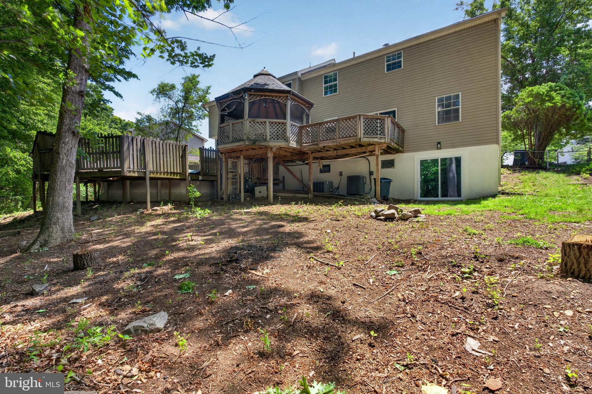 CLINTON - Residential