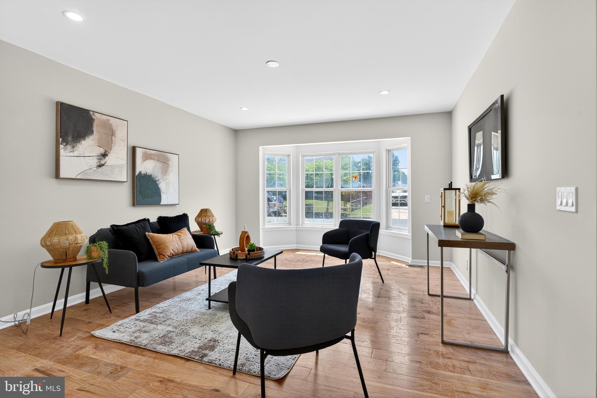 CLINTON - Residential