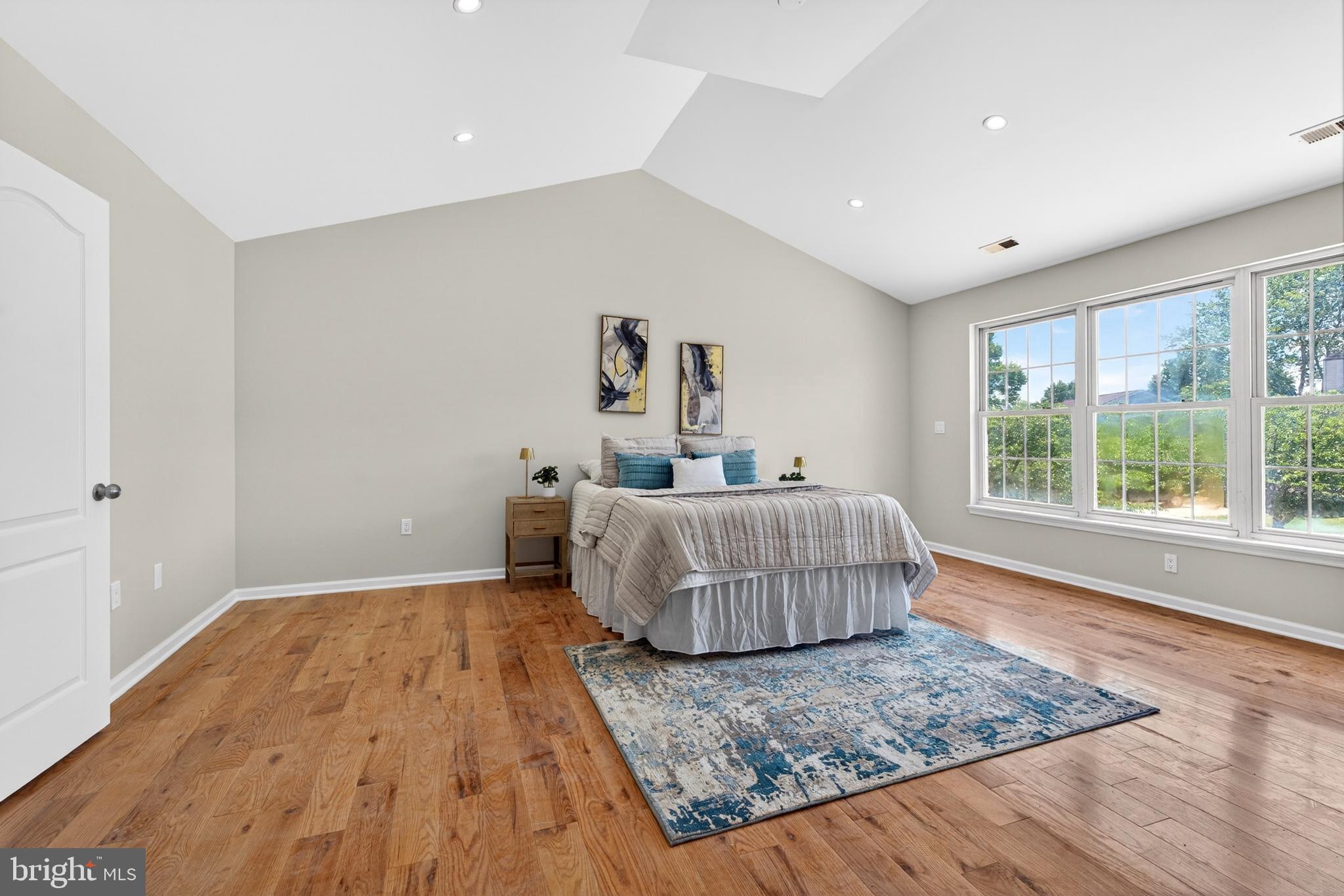 CLINTON - Residential