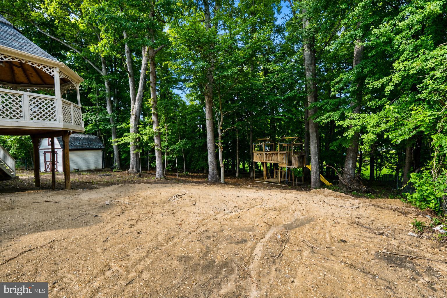 CLINTON - Residential