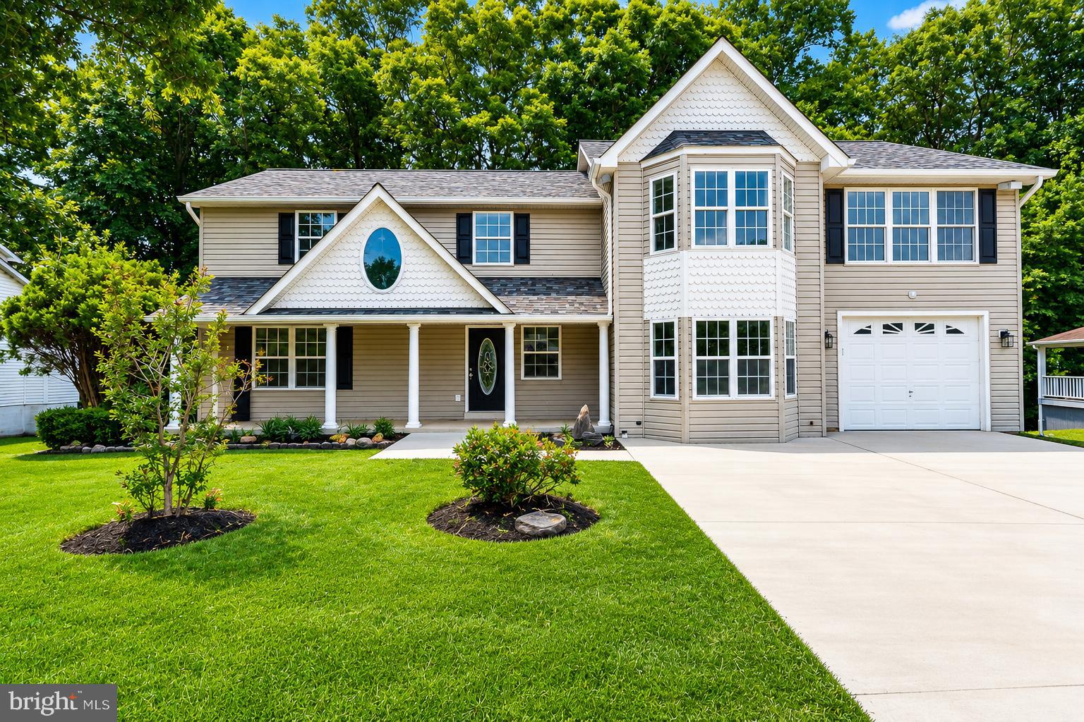 CLINTON - Residential