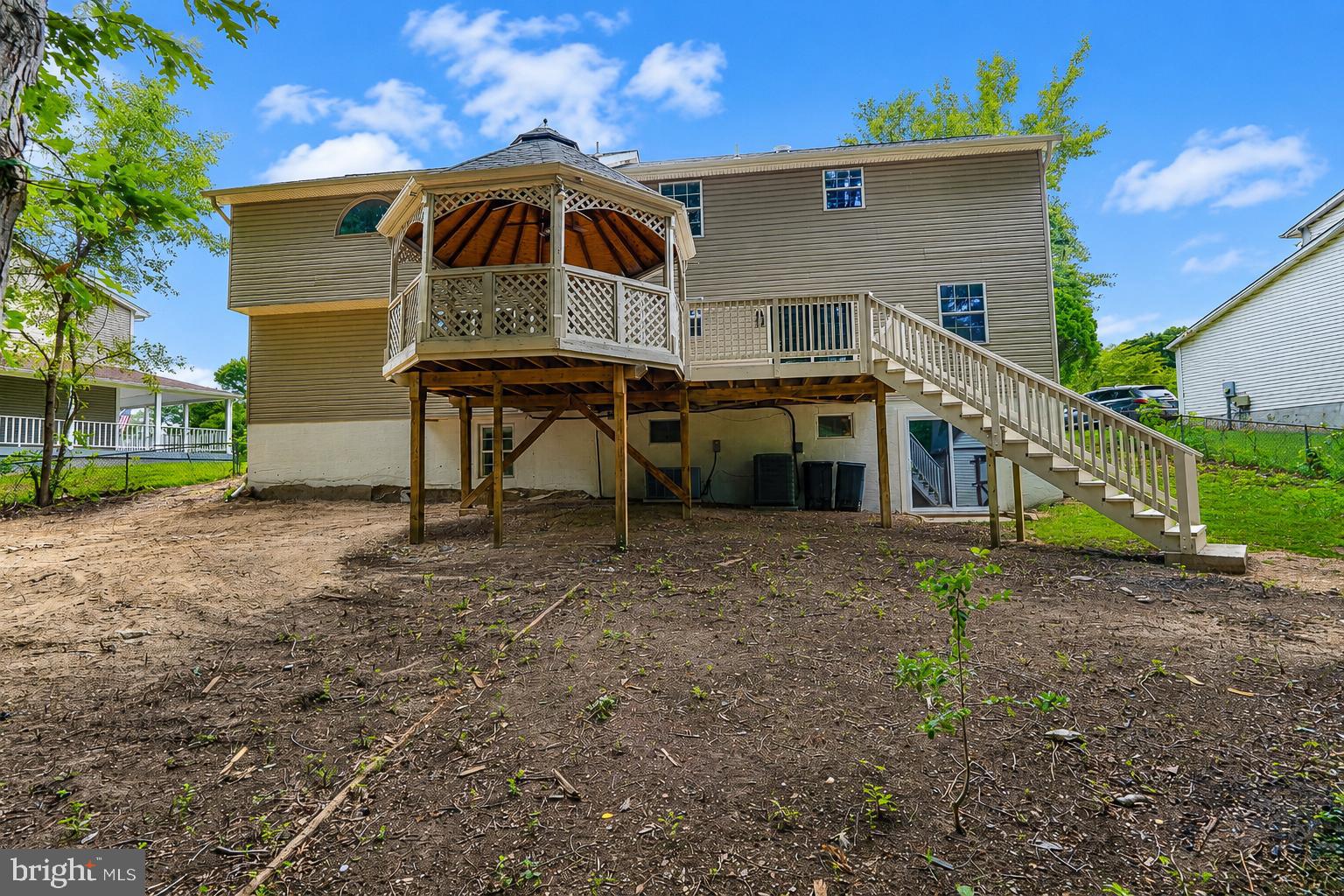 CLINTON - Residential