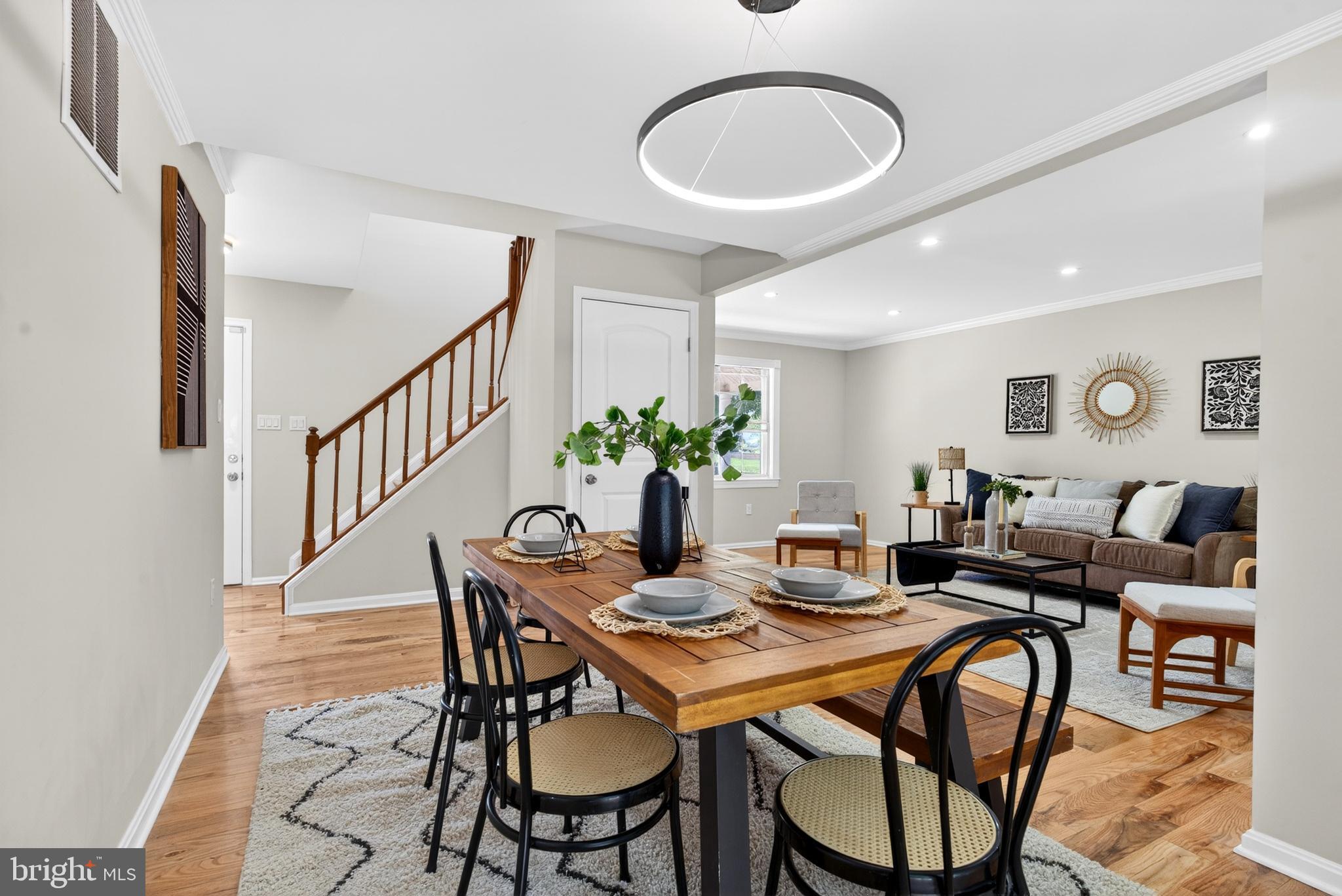 CLINTON - Residential