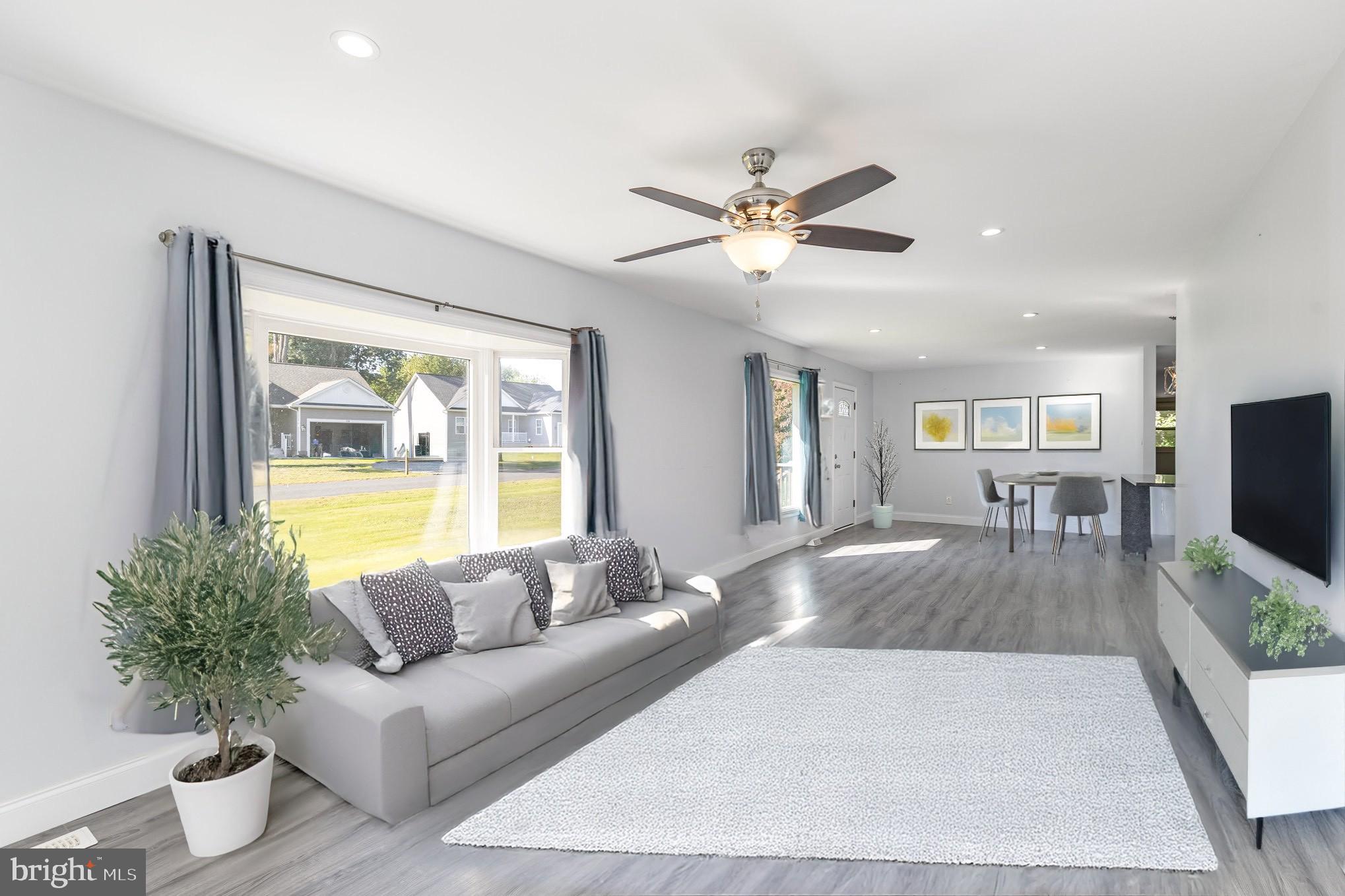 PLACID BAY ESTATES - Residential