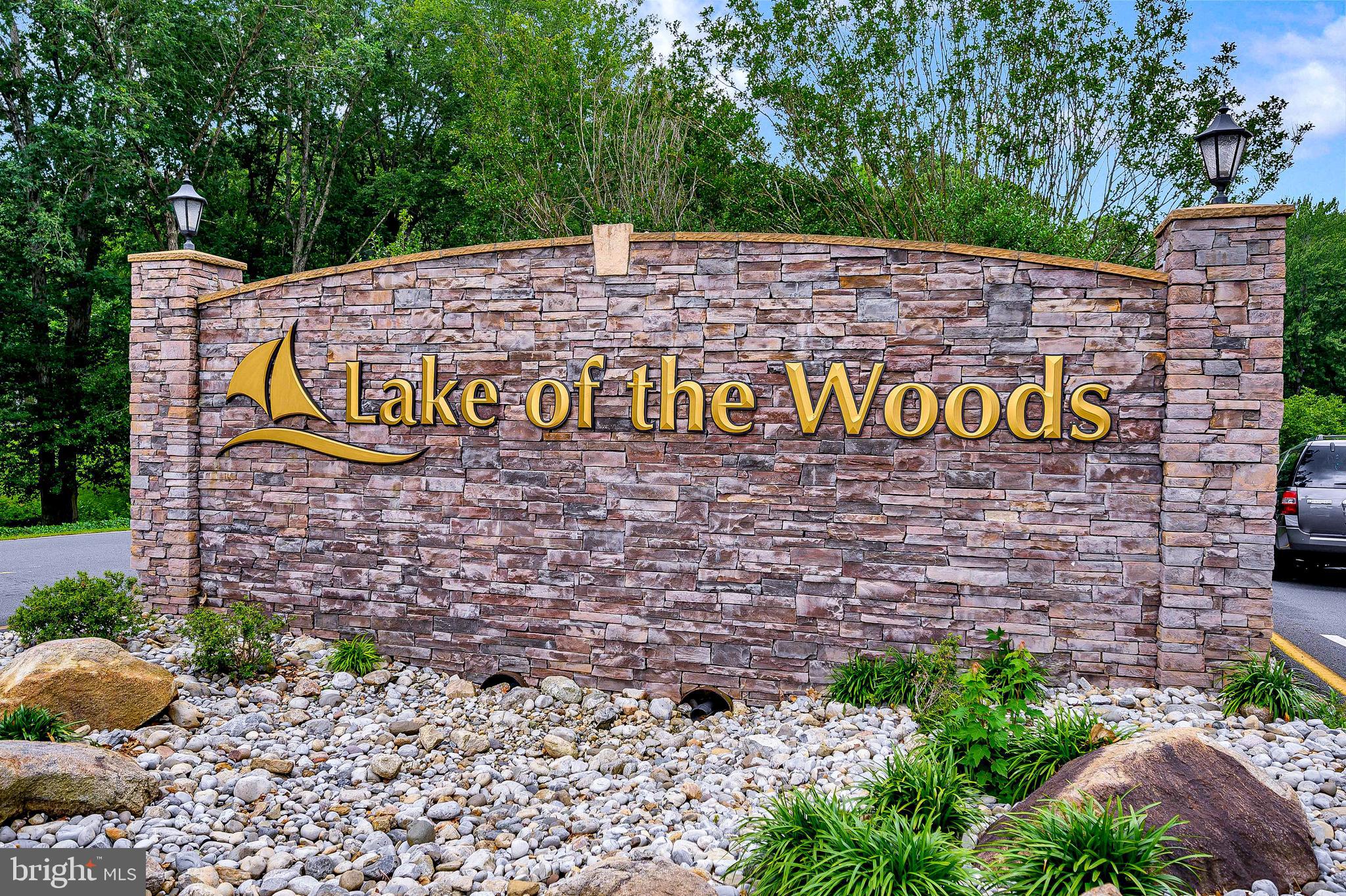 LAKE OF THE WOODS - Land
