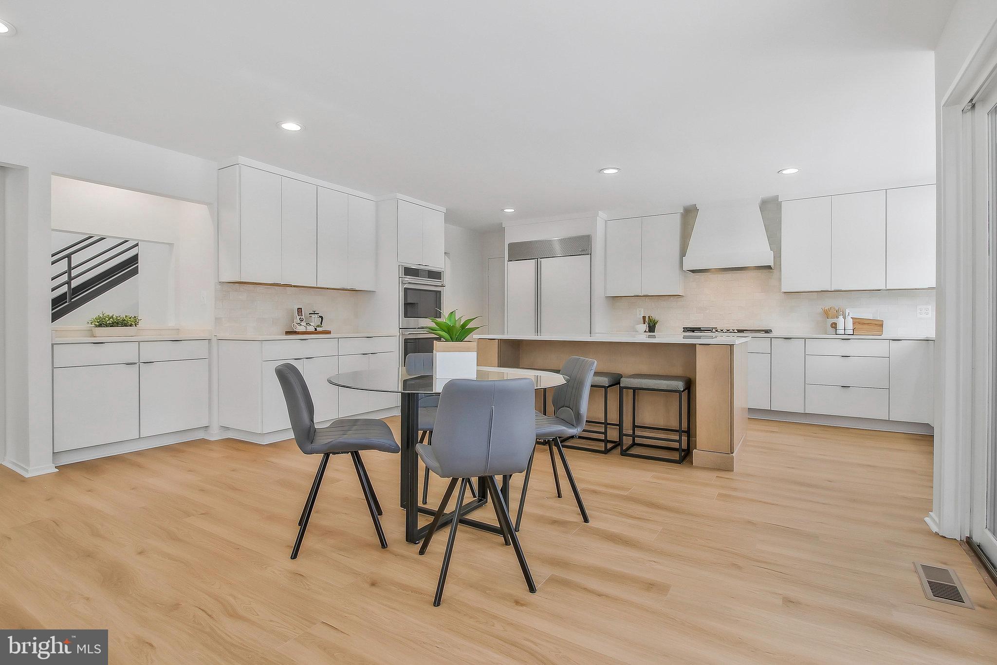 FOX LAKE - Residential