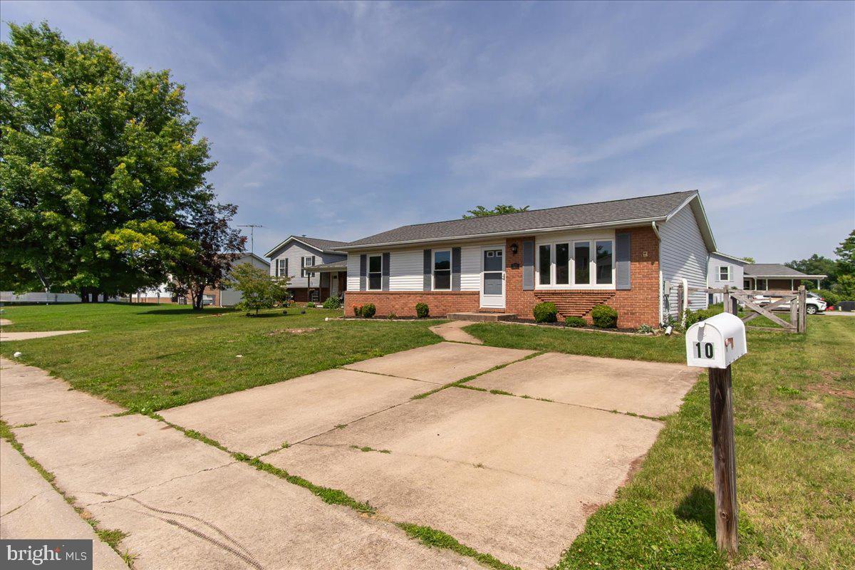 GREEN MEADOWS - Residential