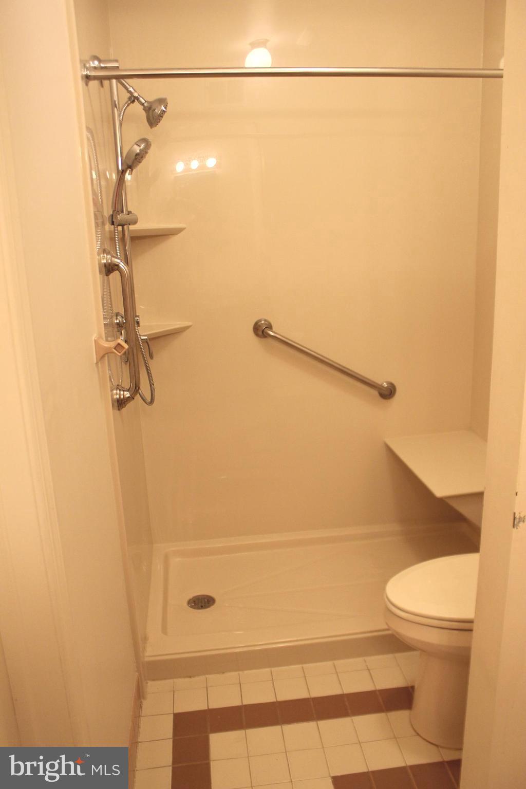 CHESTERBROOK - Residential