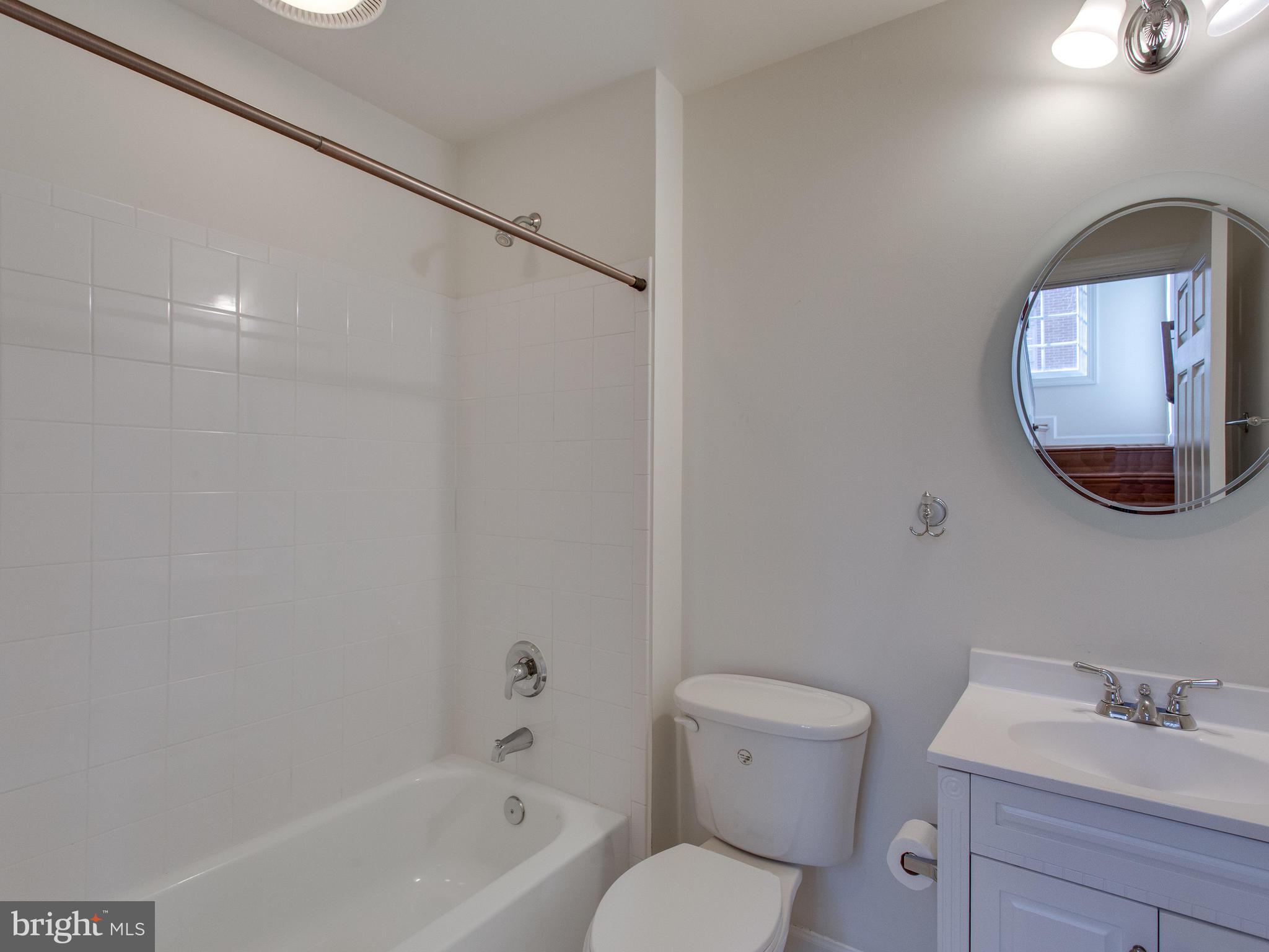 OLD TOWN GREENS - Residential Lease