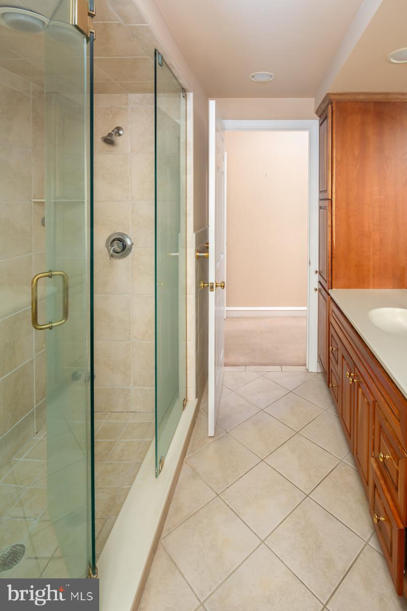 WYNNEWOOD - Residential
