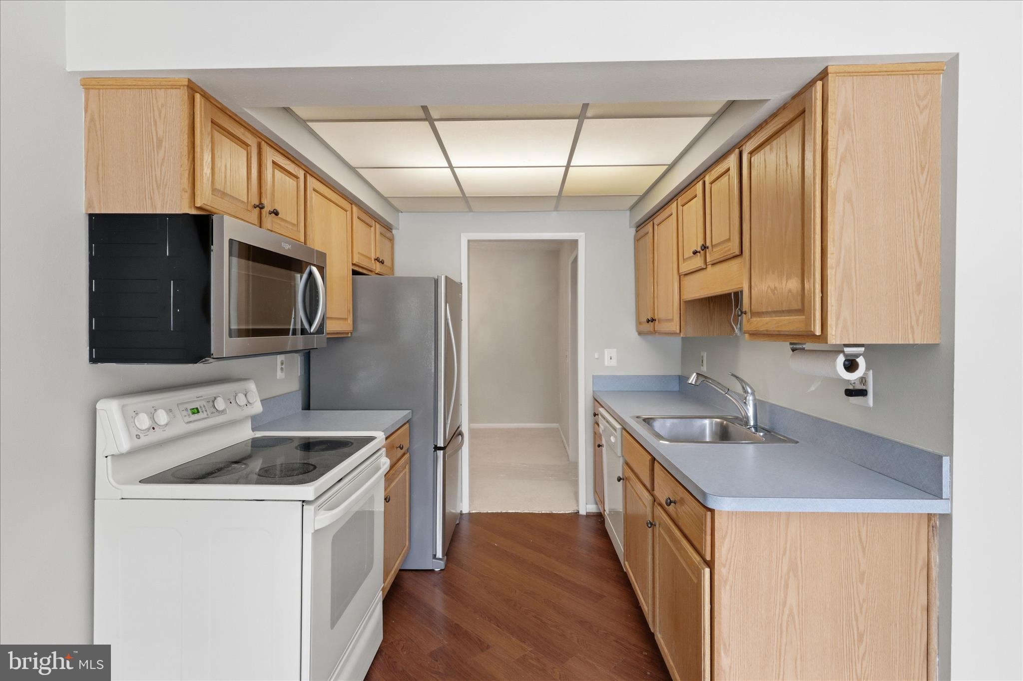 LEISURE WORLD - Residential