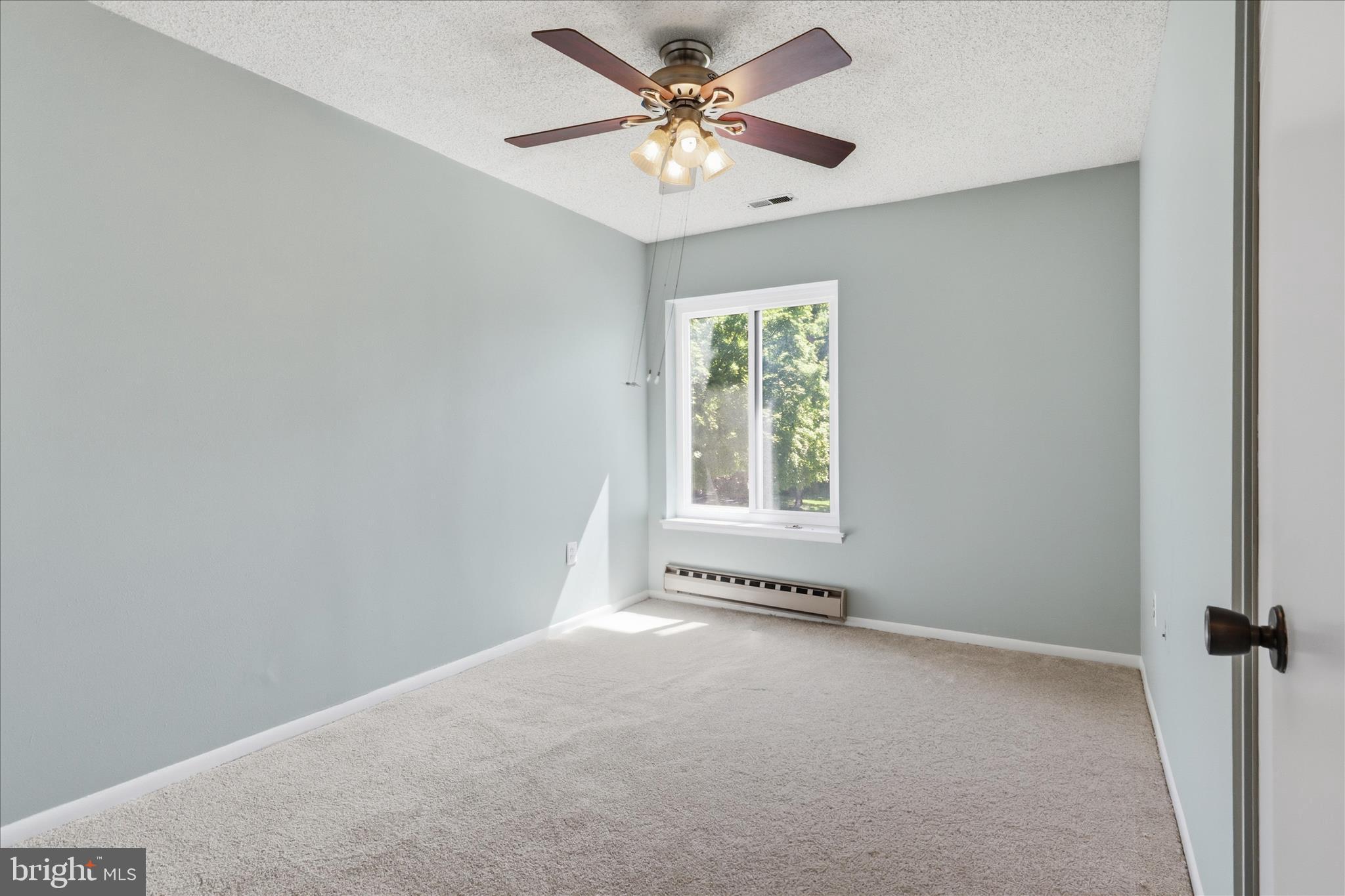 LEISURE WORLD - Residential